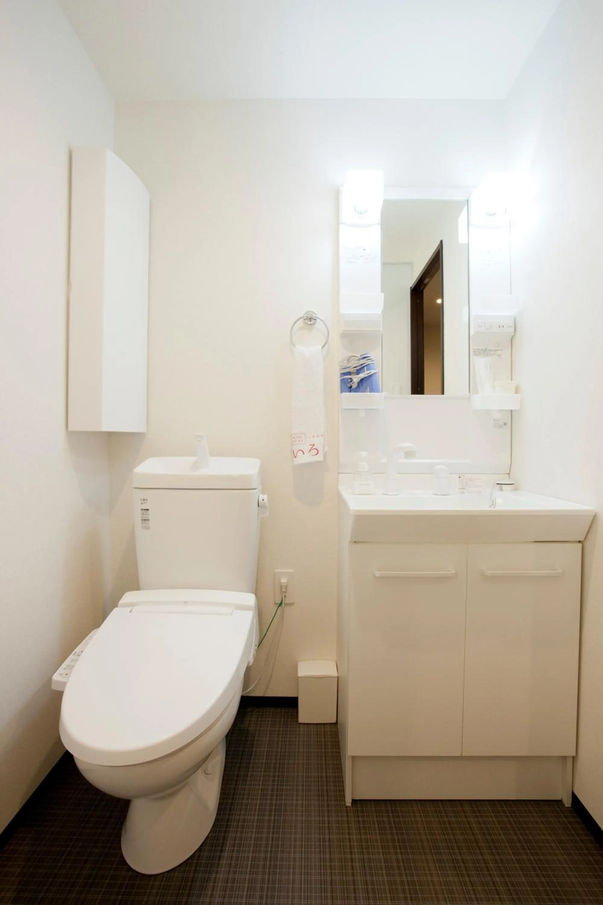 Toilet in Kyostay Iroha Toji Annex