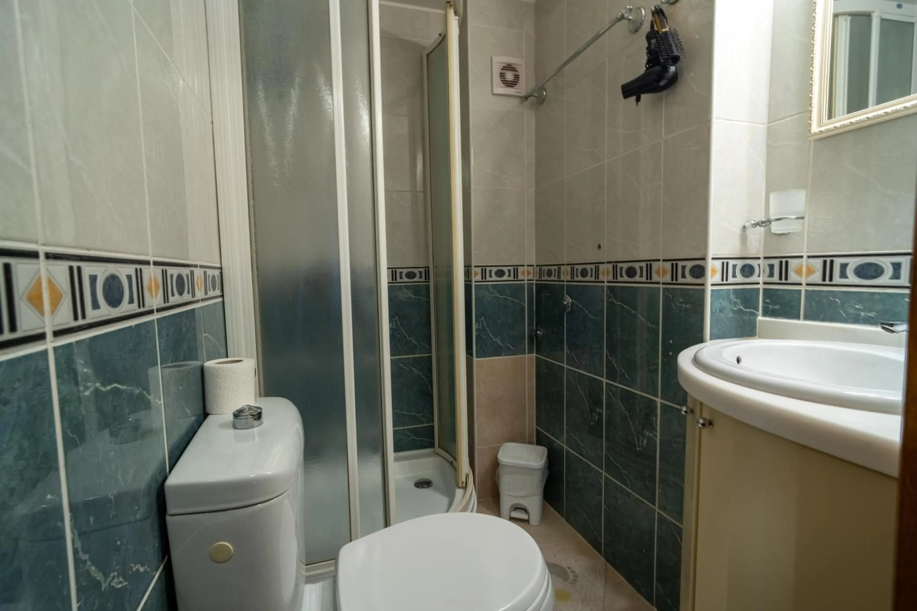 Shower in Studios Belvi