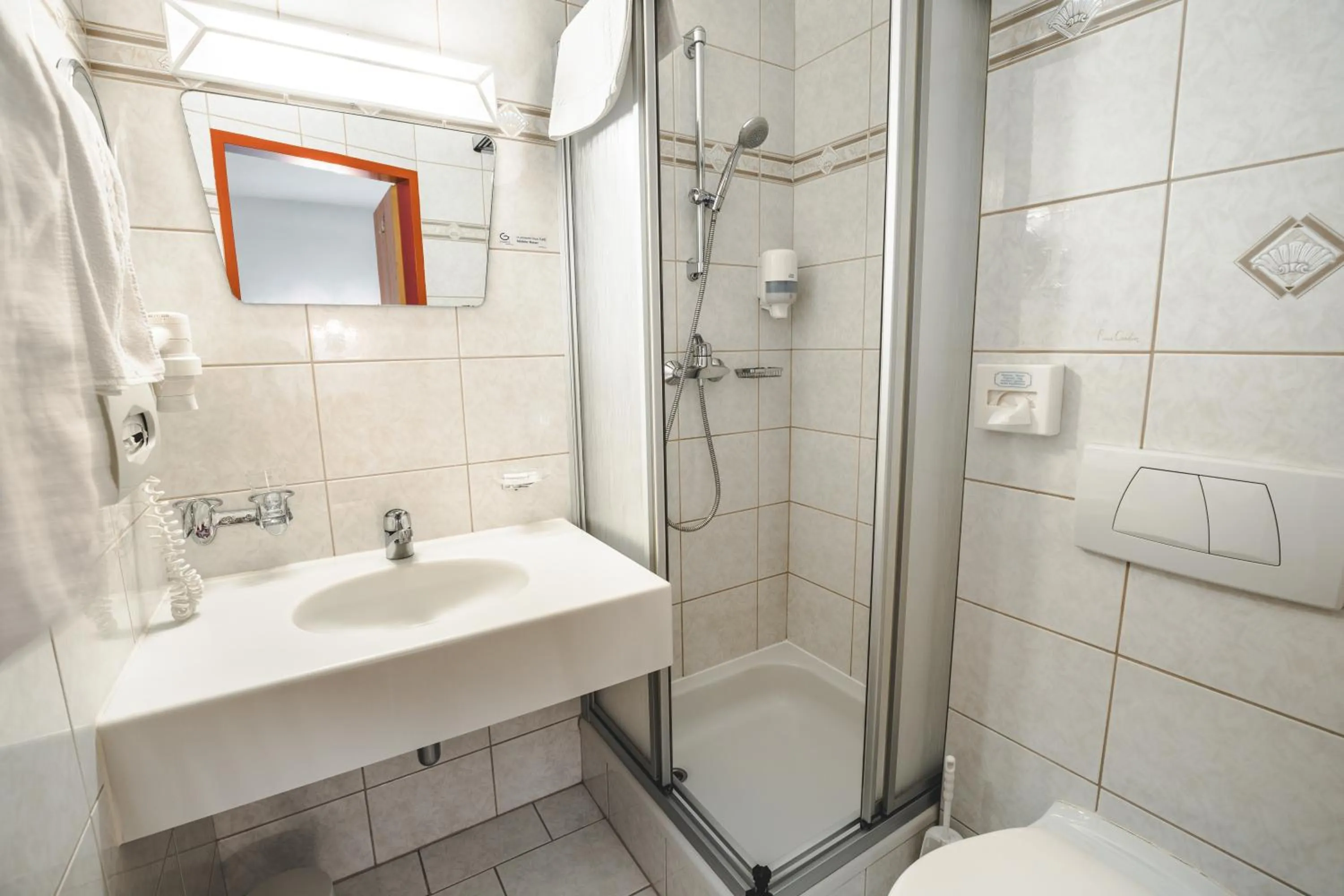 Shower in Hotel Metzgerwirt