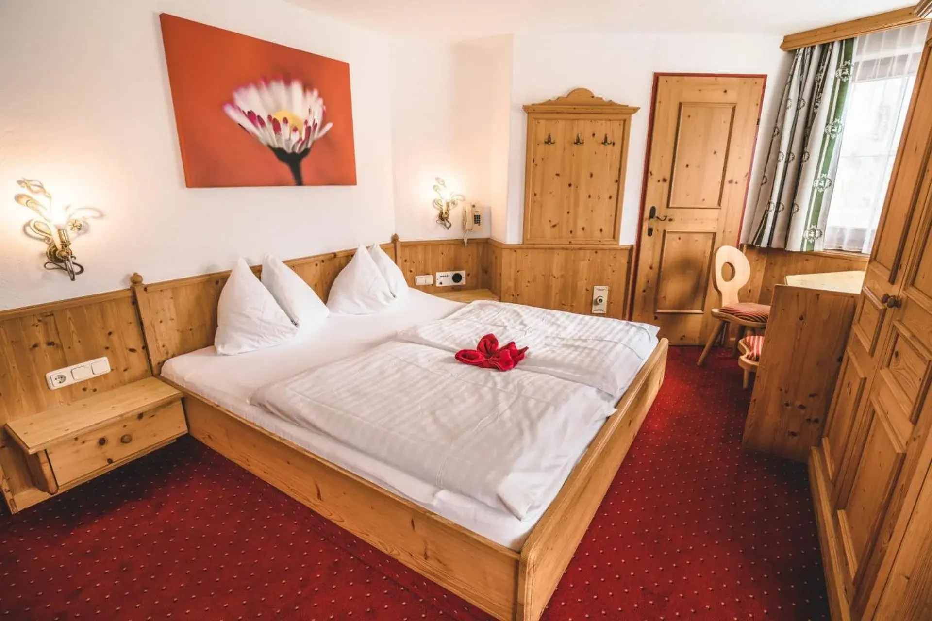 Double Room with Balcony in Hotel Metzgerwirt Double Room with Balcony in Hotel Metzgerwirt