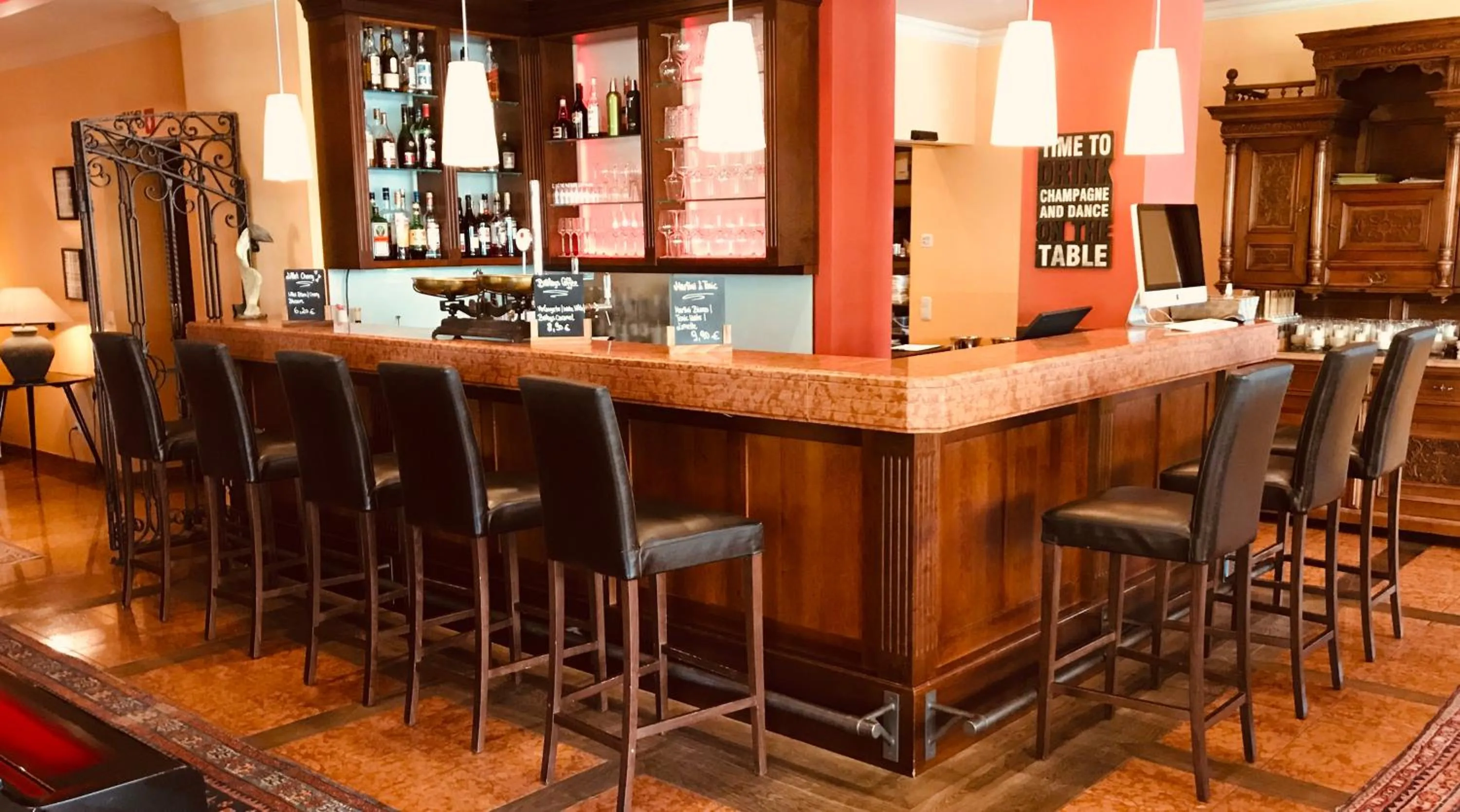 Lounge or bar in Strandhotel Margaretha