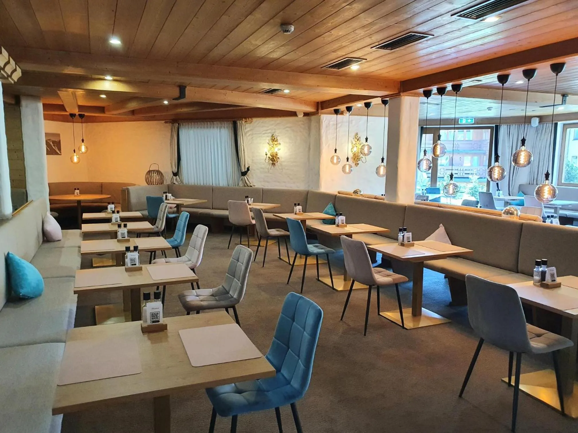 Restaurant/places to eat in Garni Das SONNALP