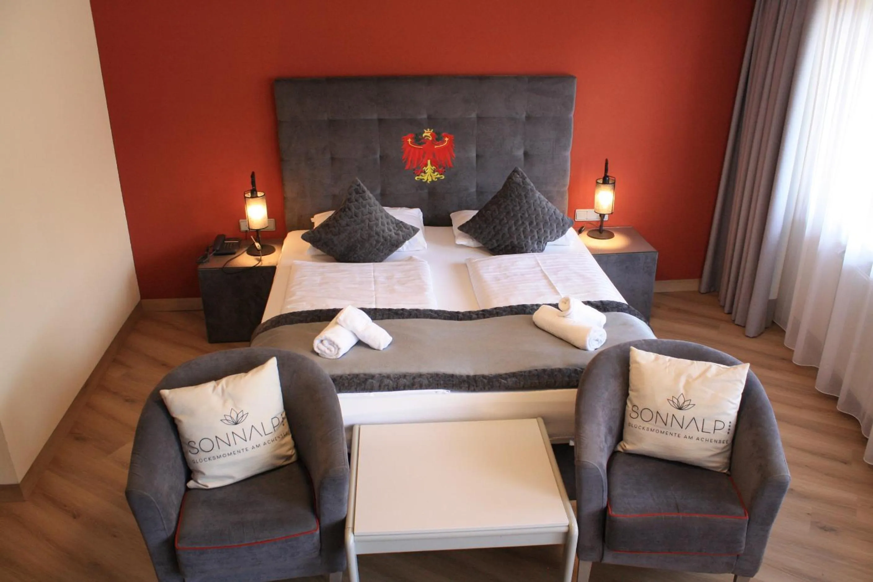 Photo of the whole room, Bed in Garni Das SONNALP