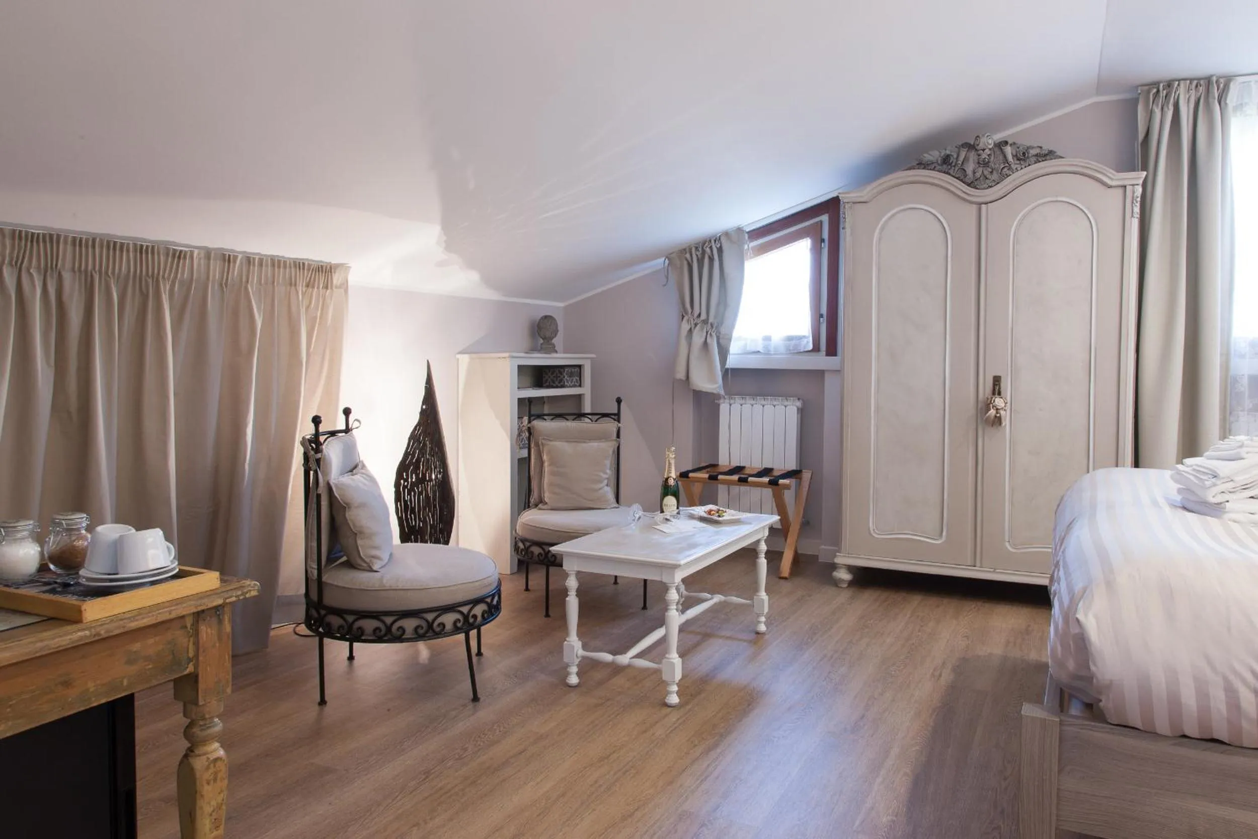 Bed in La Pulcia B&B