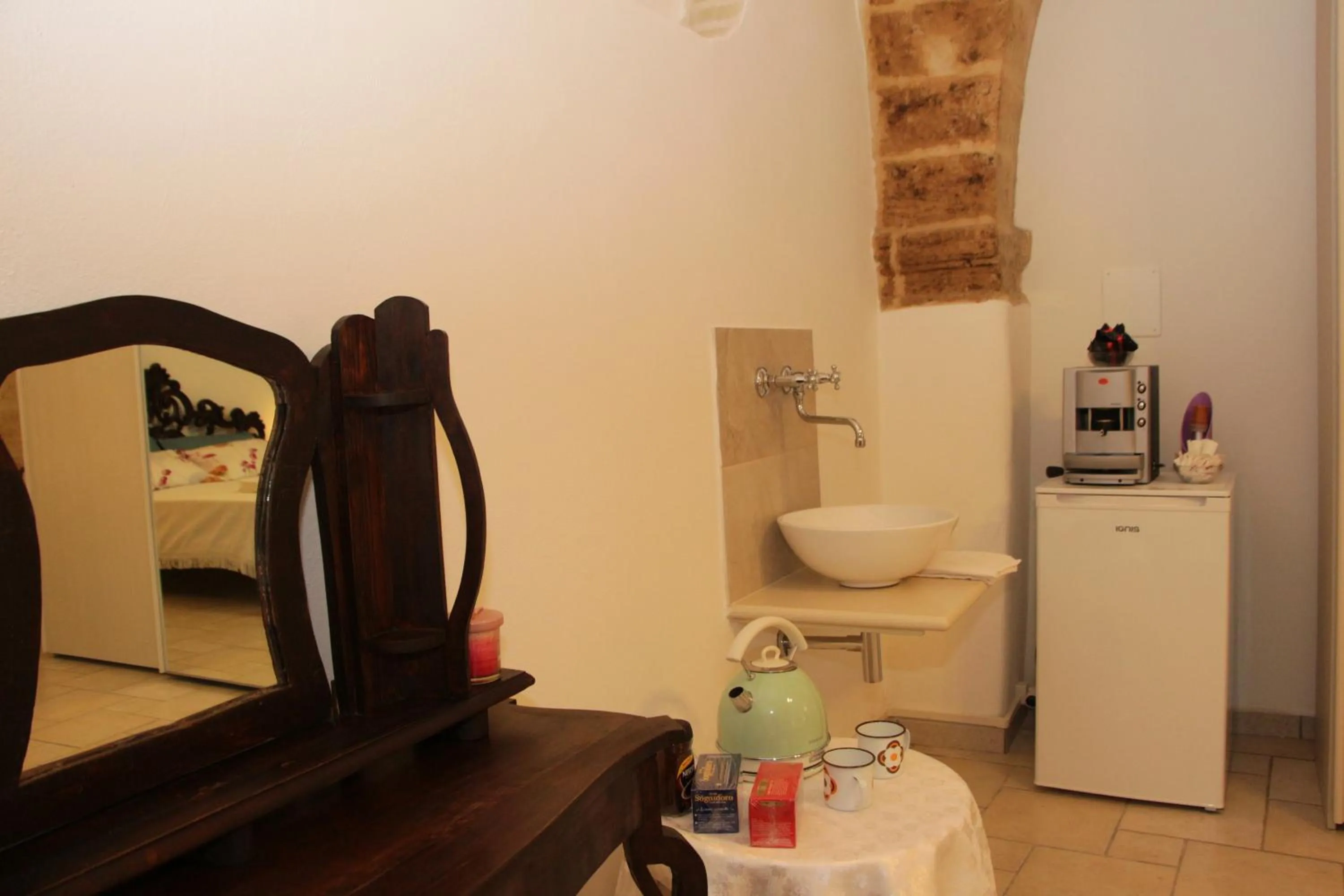 Coffee/tea facilities in Virginia B&B