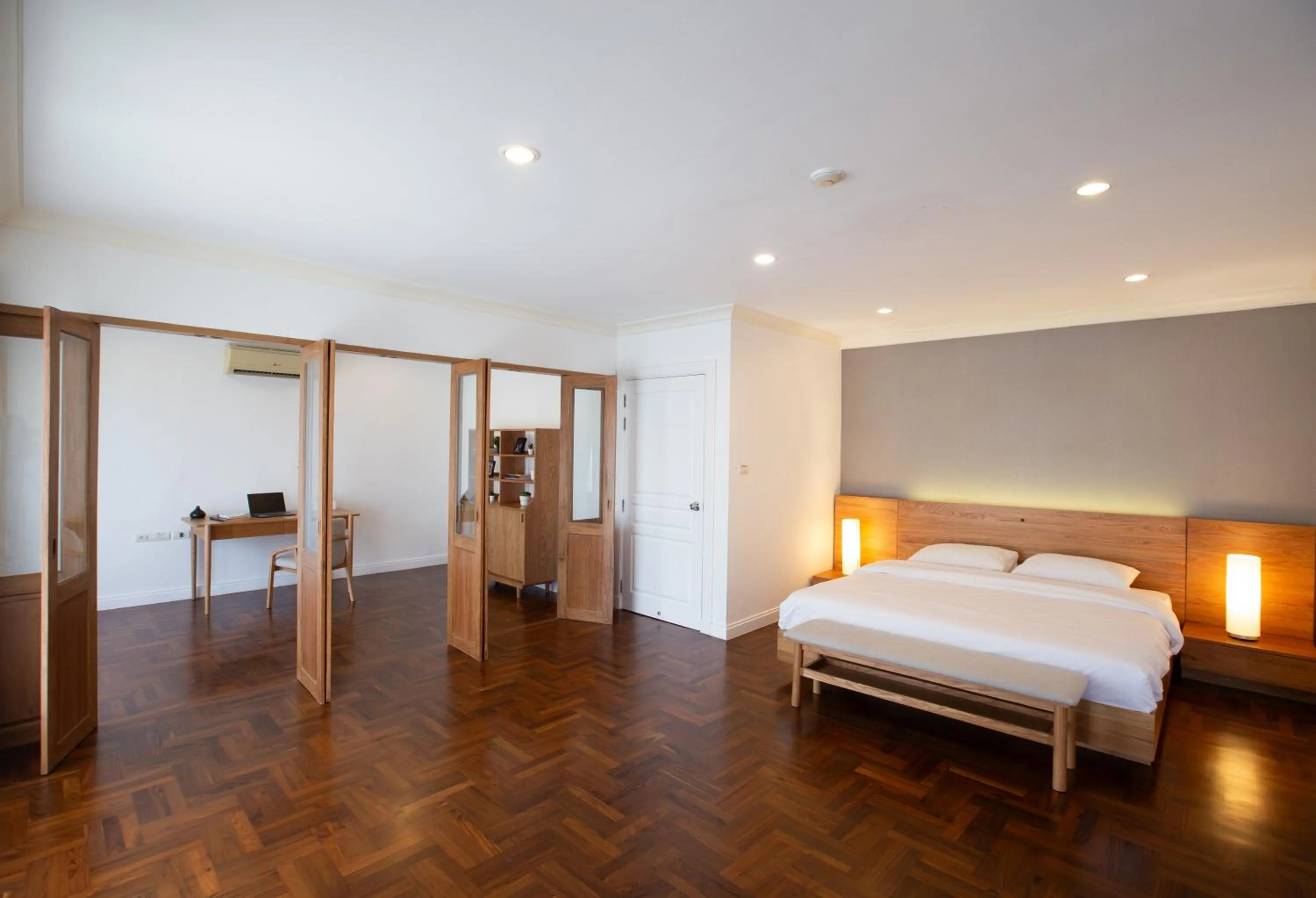 Bed in Baan Sawasdee Residence