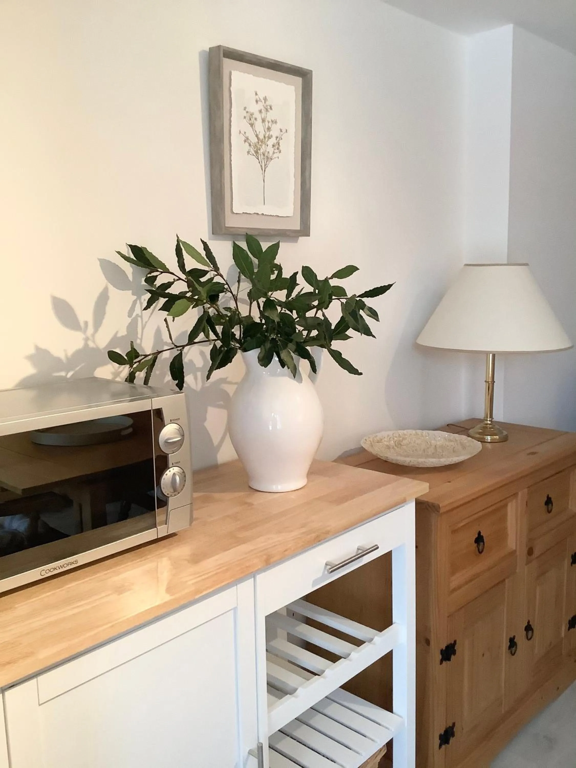 Kitchen or kitchenette in Humphries Cross Apartments