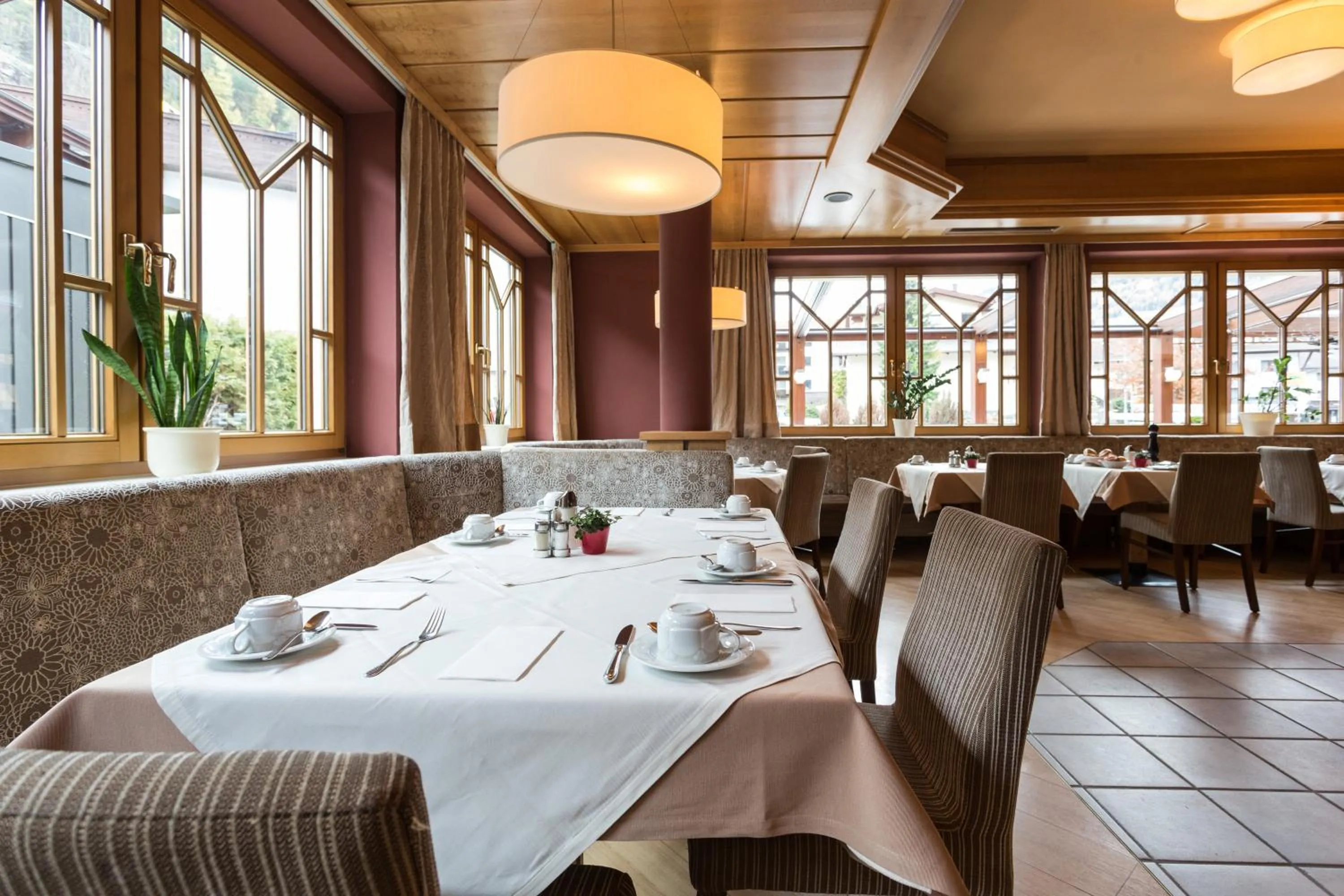 Breakfast in Hotel Das Zentrum