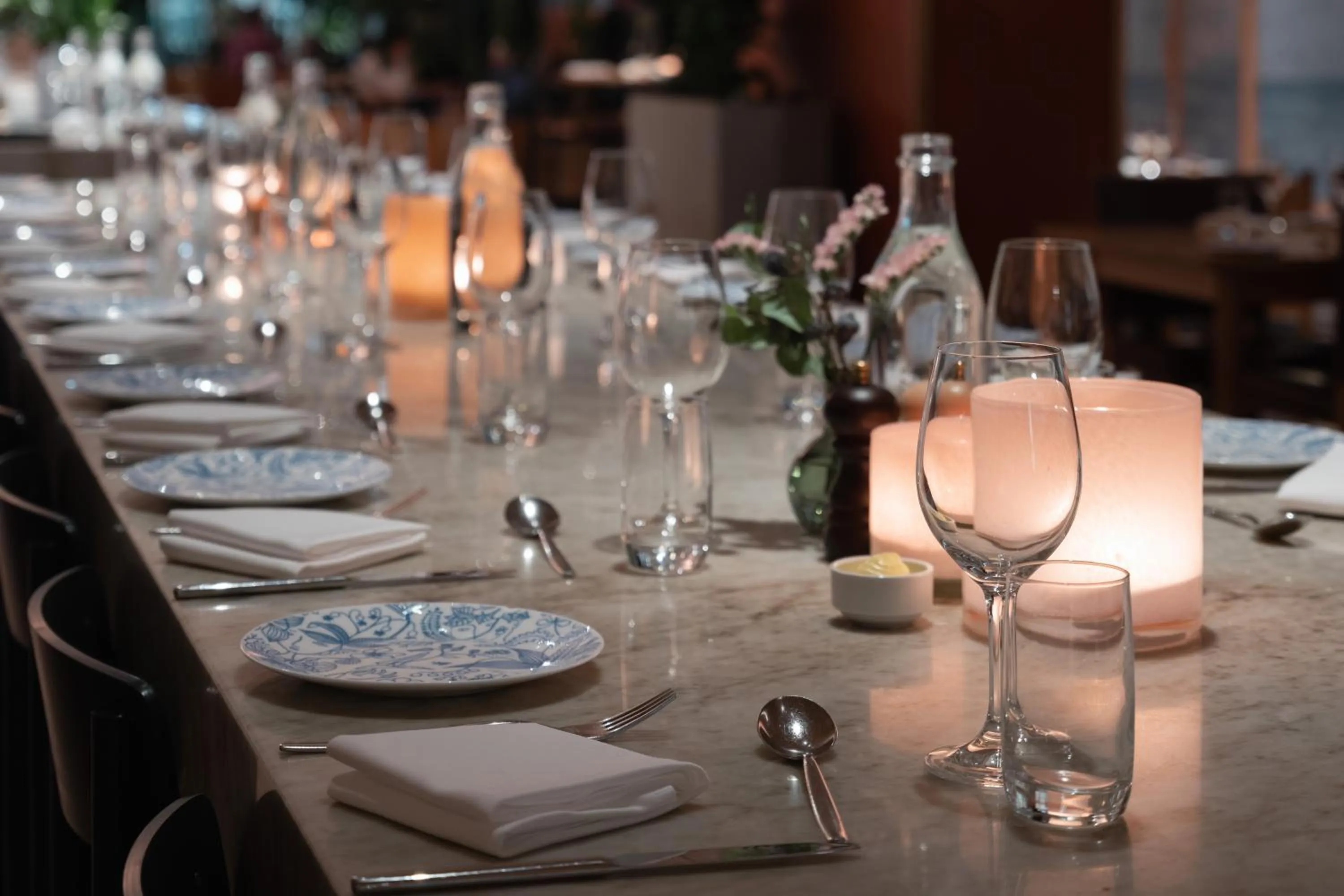 Restaurant/places to eat in Nordic Light Hotel