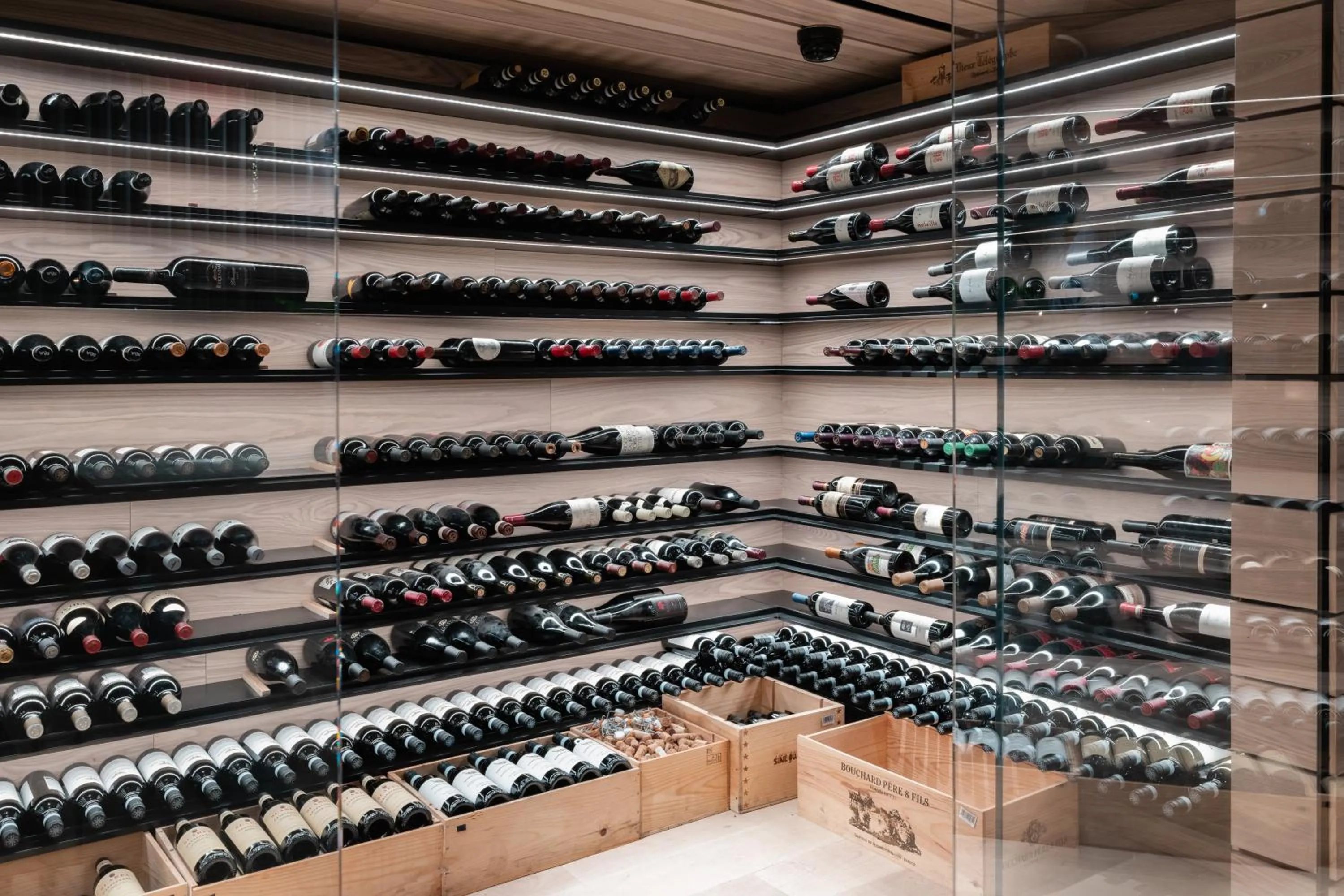 Restaurant/places to eat in Nordic Light Hotel