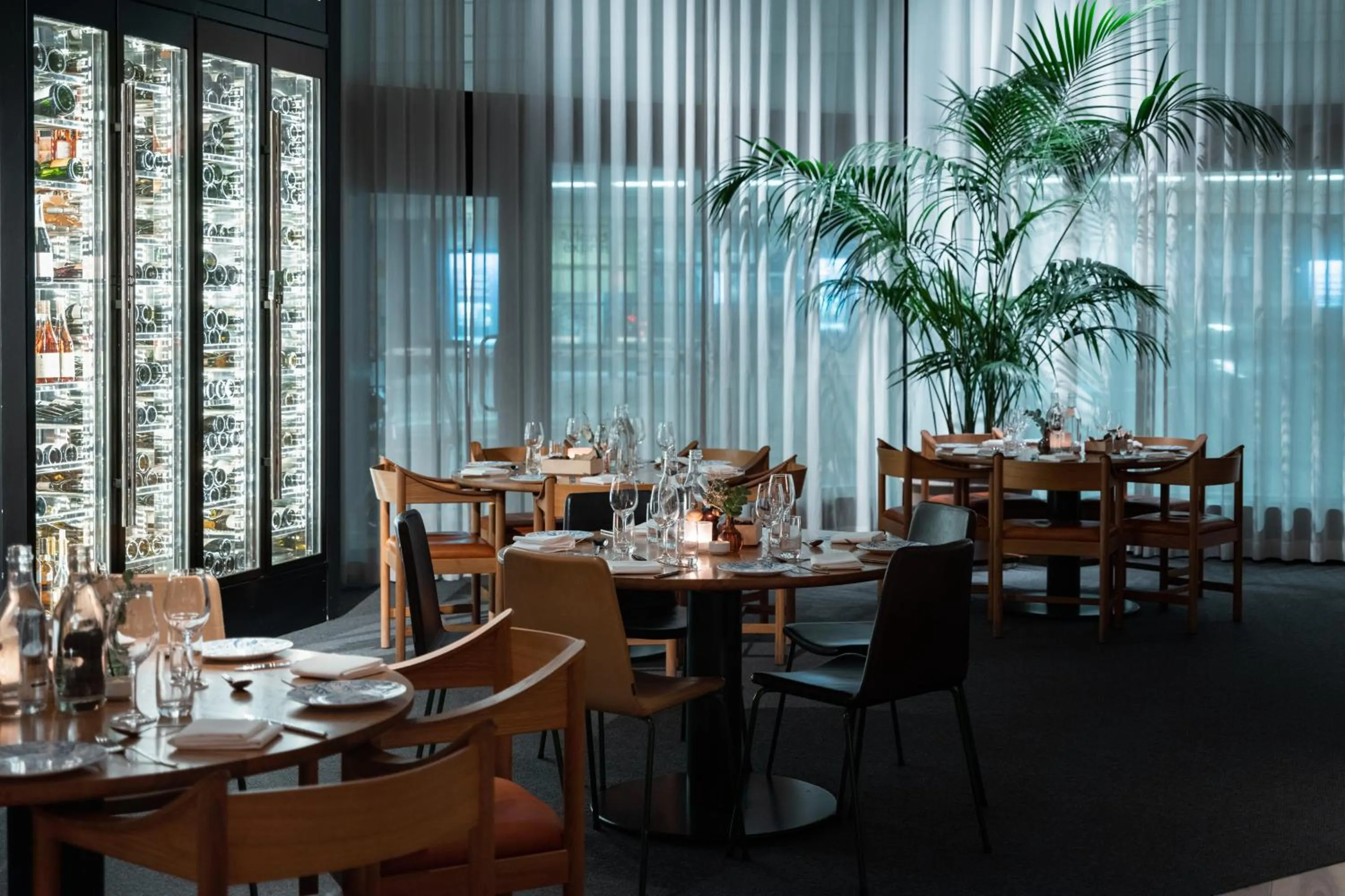 Restaurant/places to eat in Nordic Light Hotel