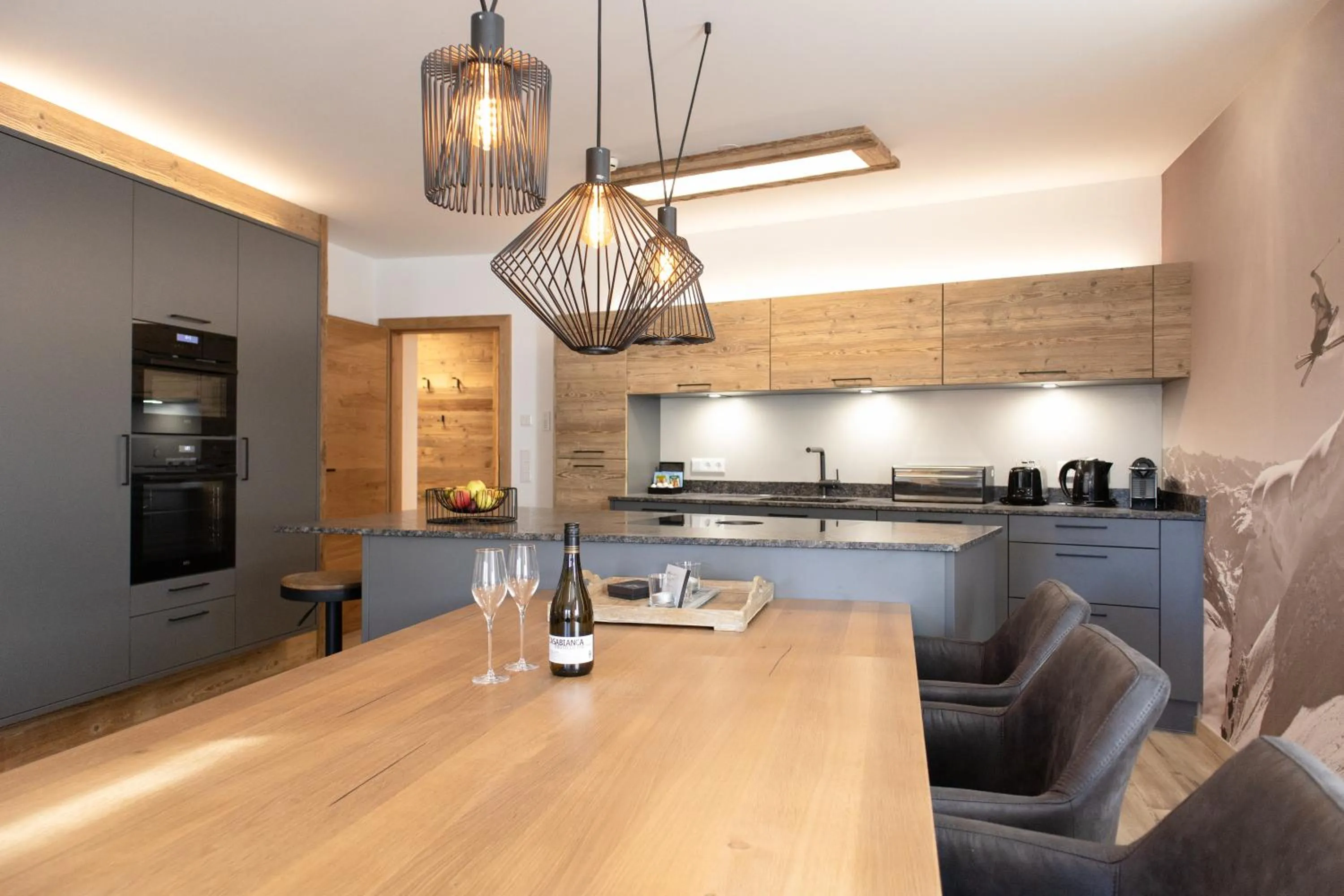 Kitchen or kitchenette in AvenidA Style Appartements by Alpin Rentals