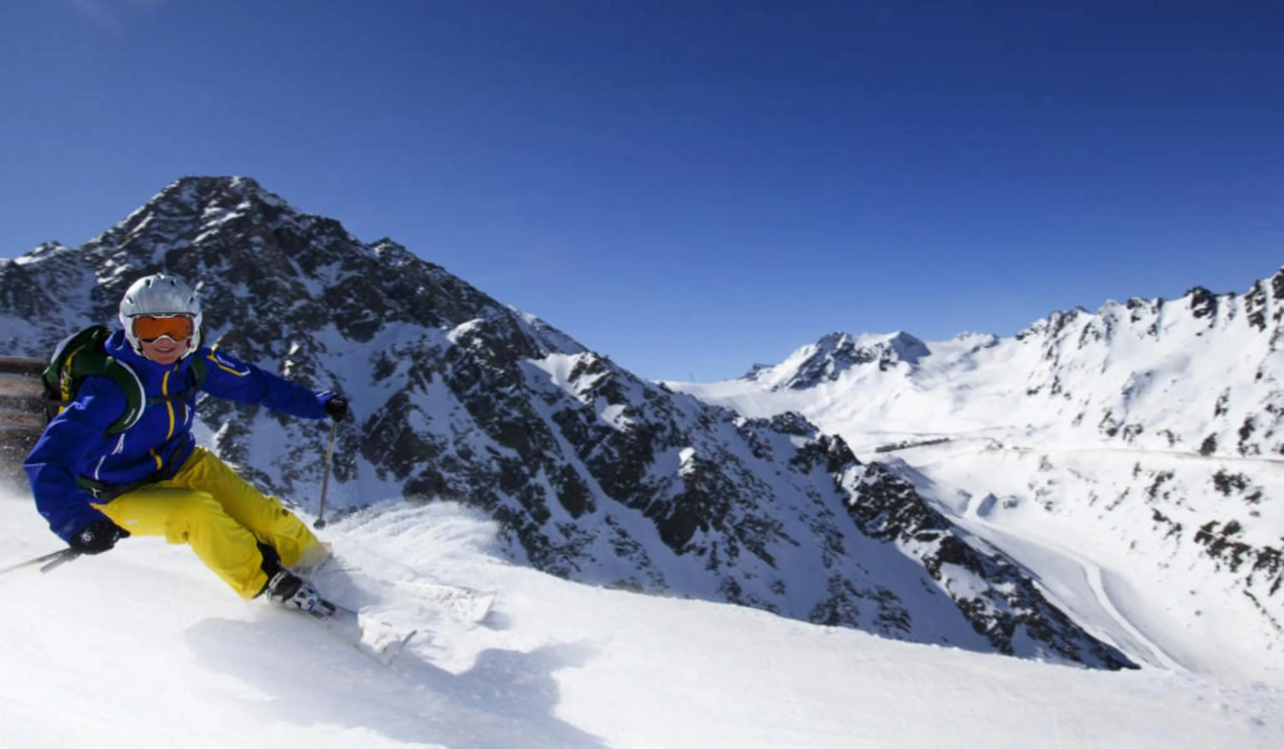 Skiing in Hotel Dominic