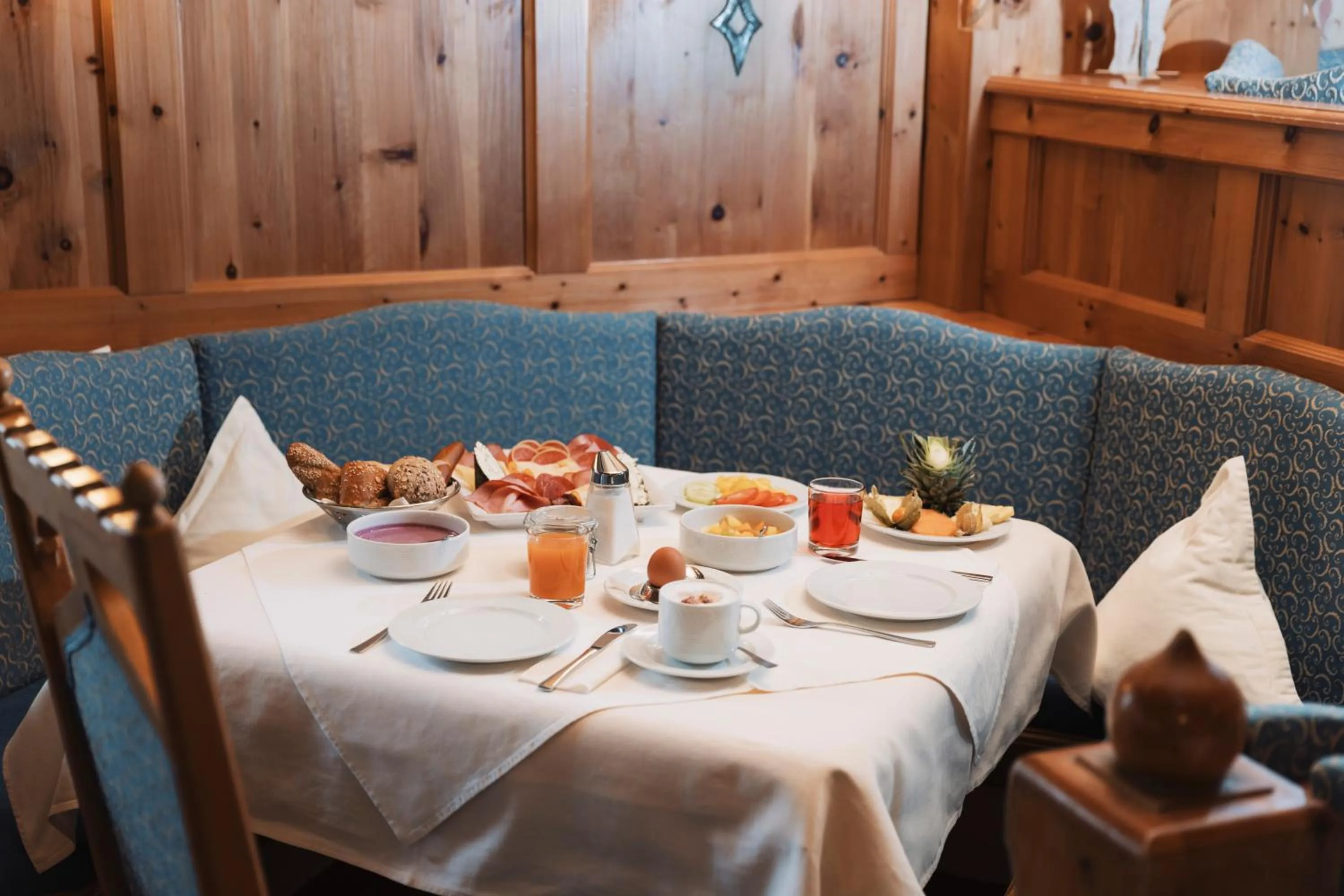 Breakfast in Hotel Dominic