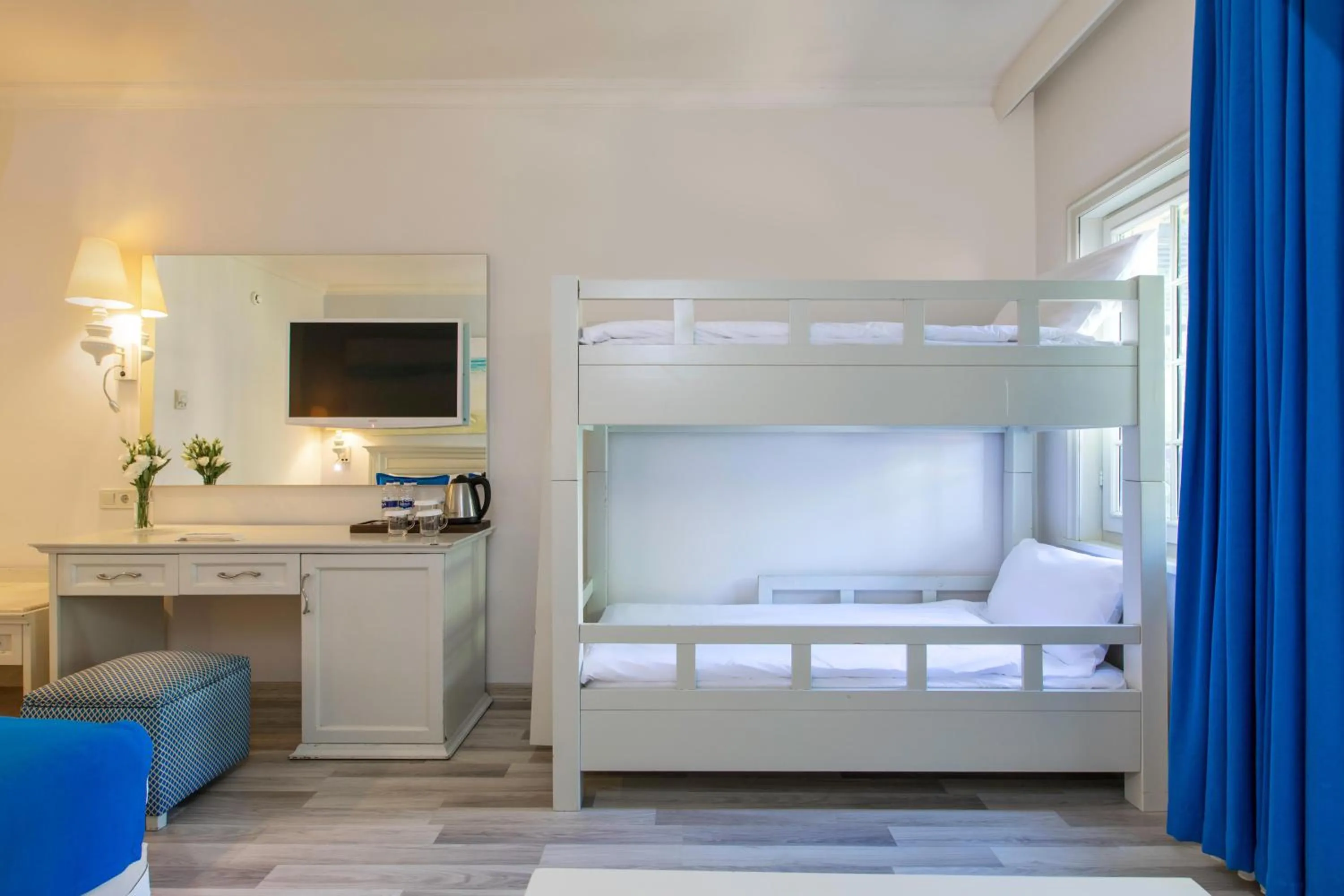 Photo of the whole room, Bed in Selectum Collection Bodrum