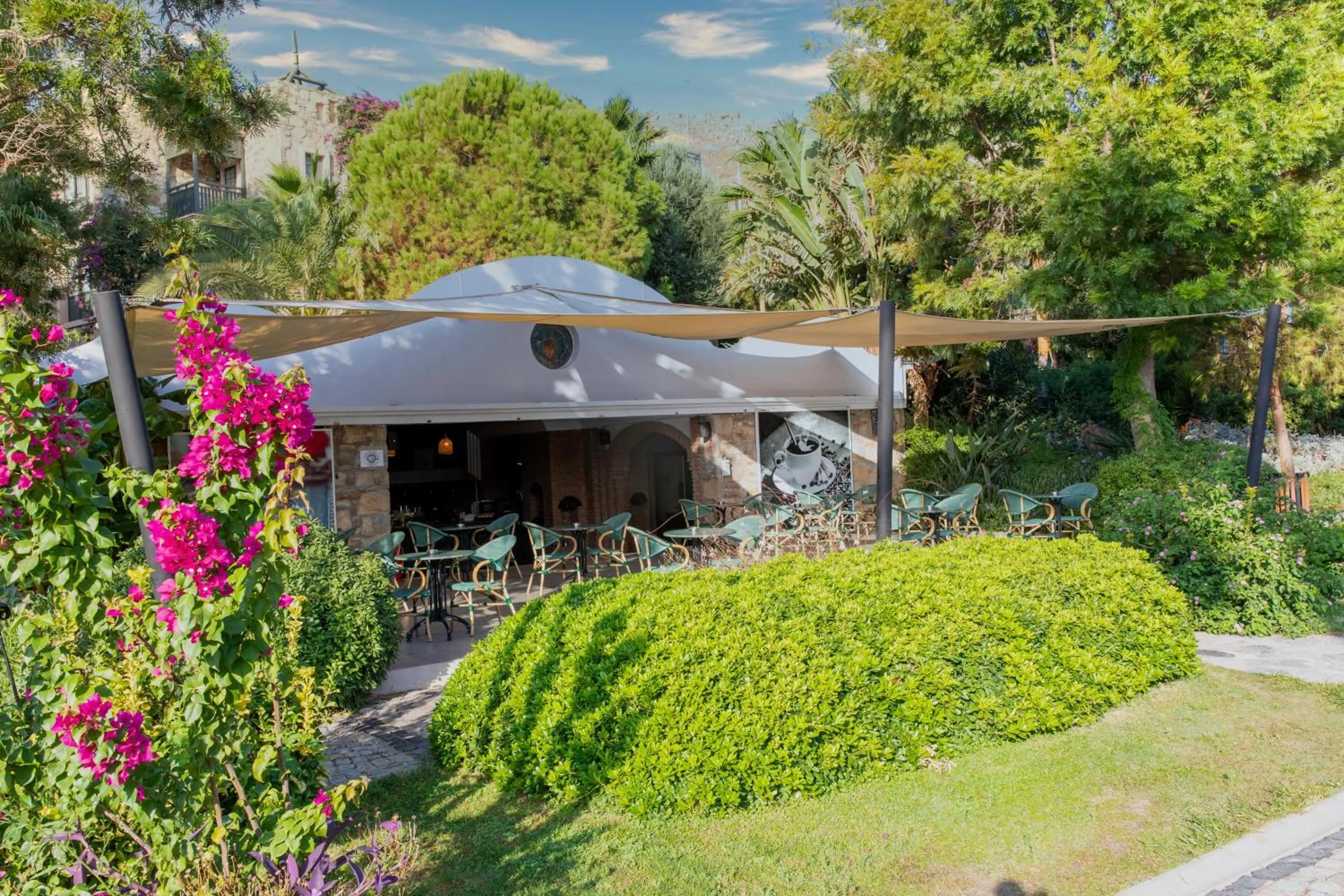 Lounge or bar in Kairaba Bodrum Imperial Hotel