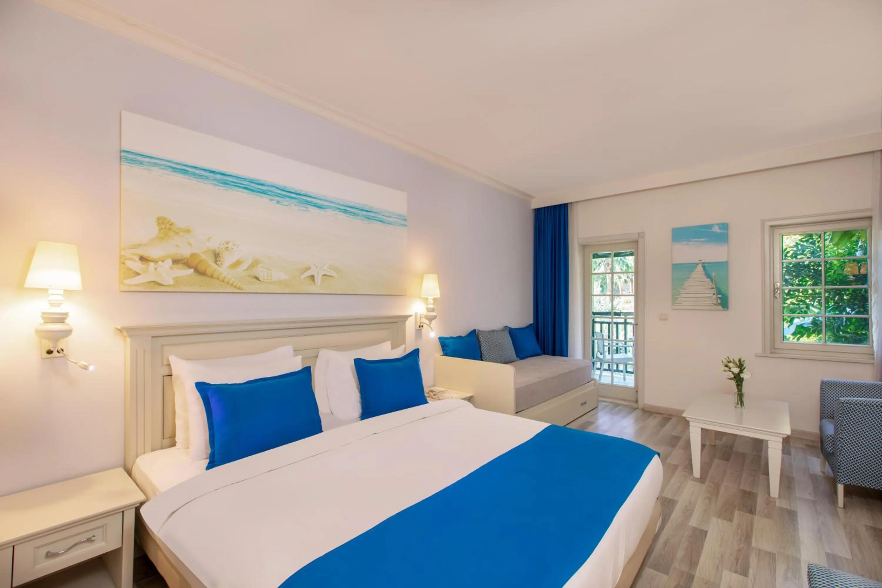 Photo of the whole room, Bed in Selectum Collection Bodrum