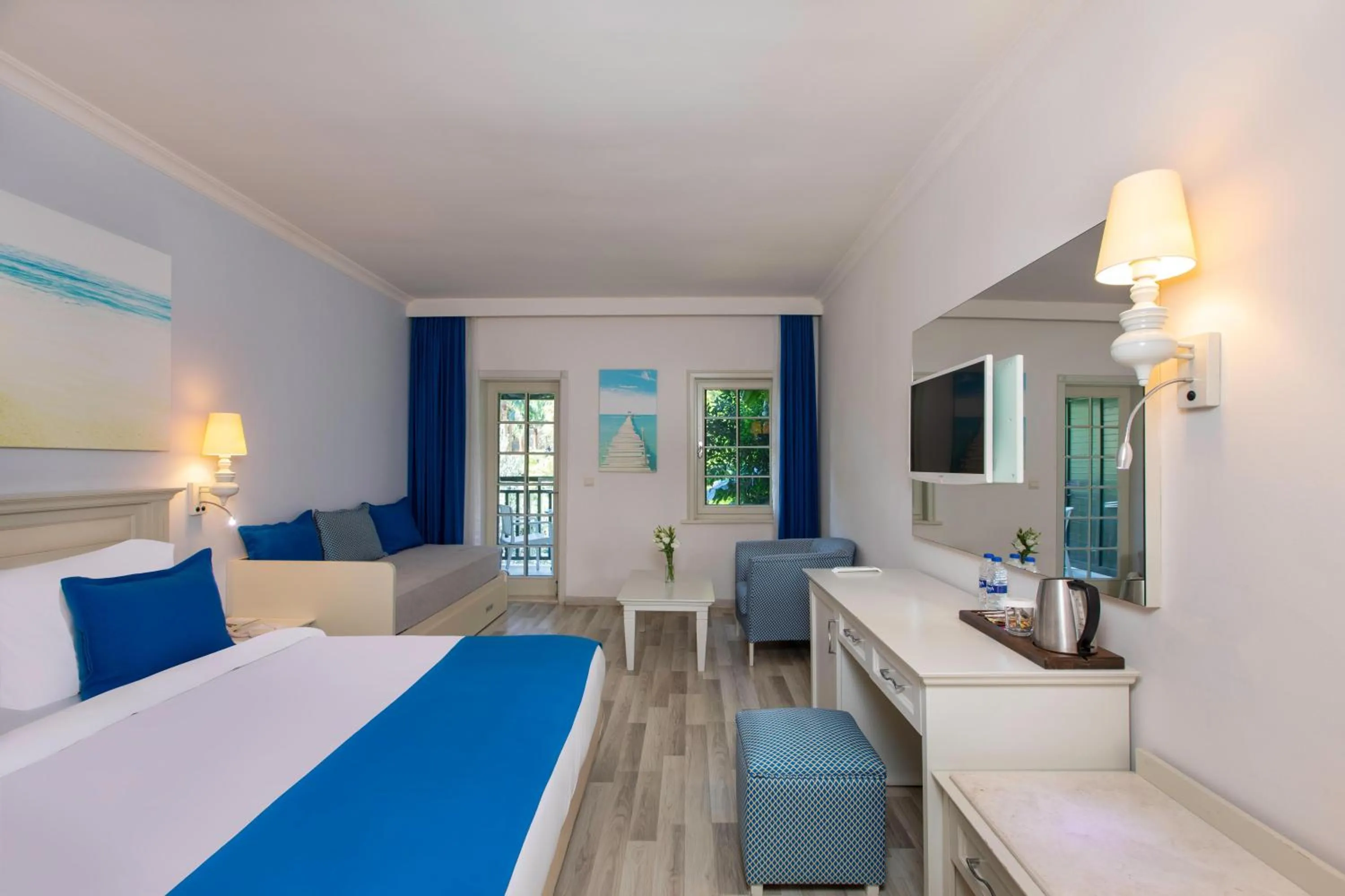 Photo of the whole room, Bed in Selectum Collection Bodrum