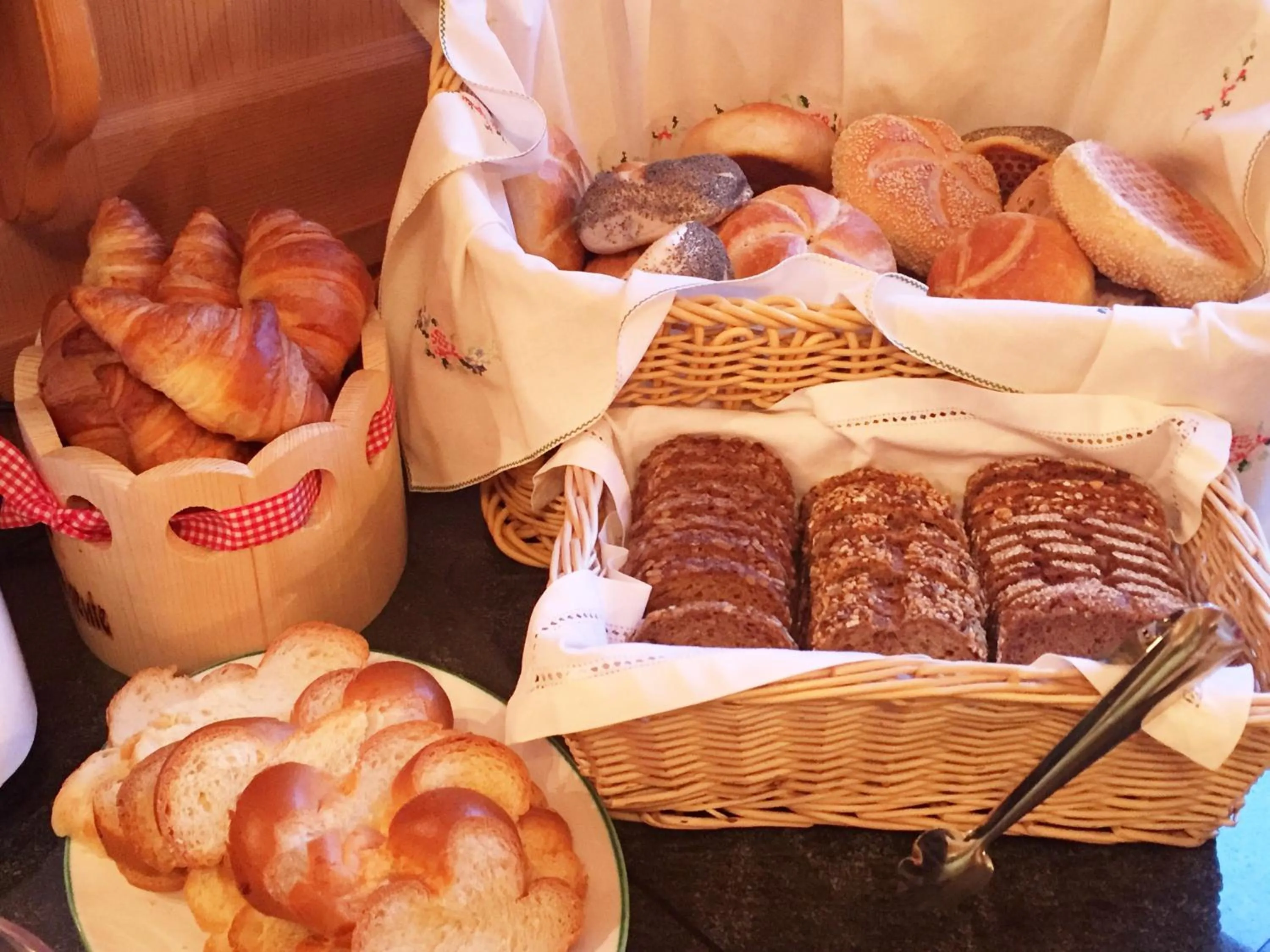 Buffet breakfast in Hotel Dr Otto Murr B&B