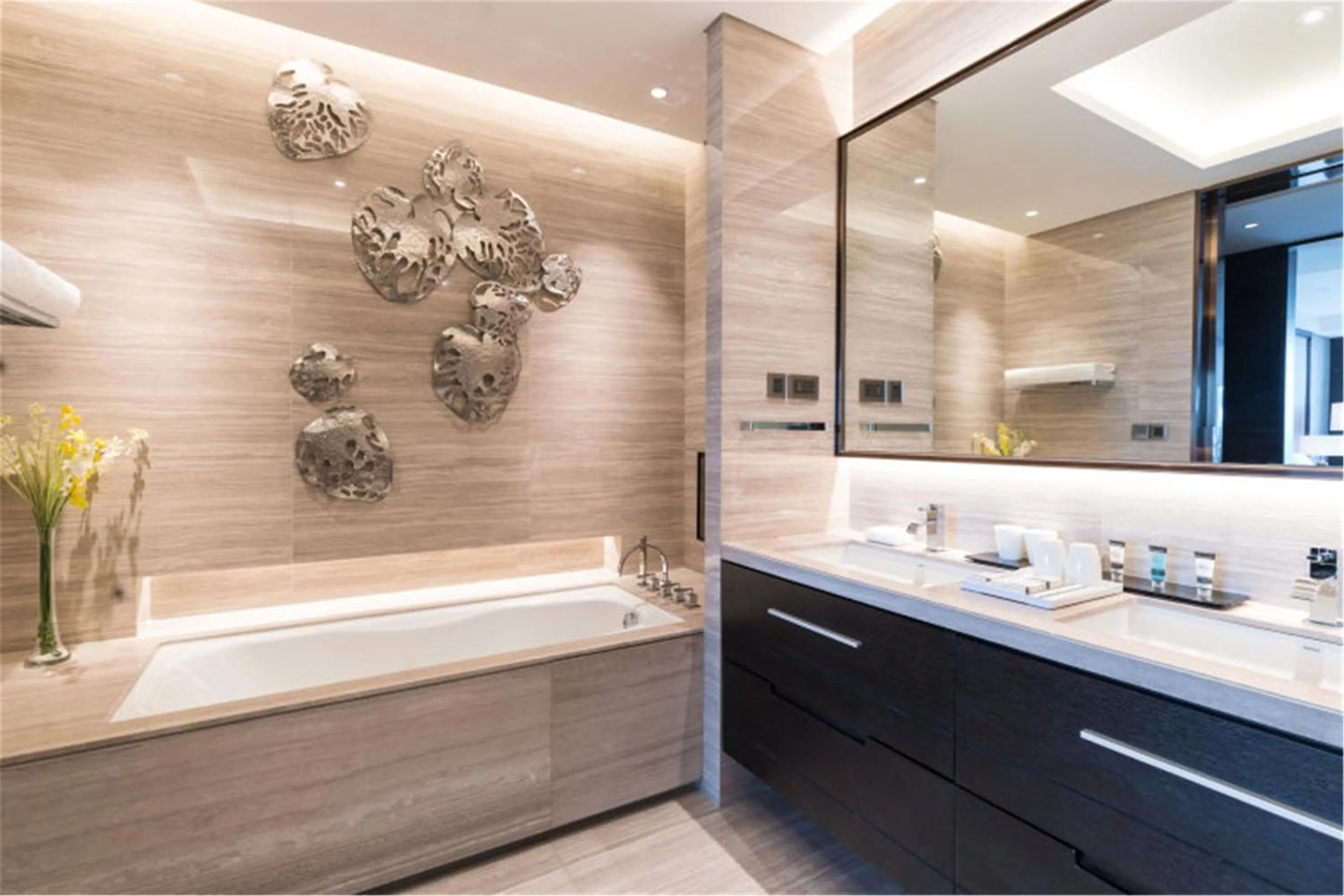 Toilet in Oakwood Residence Damei Beijing