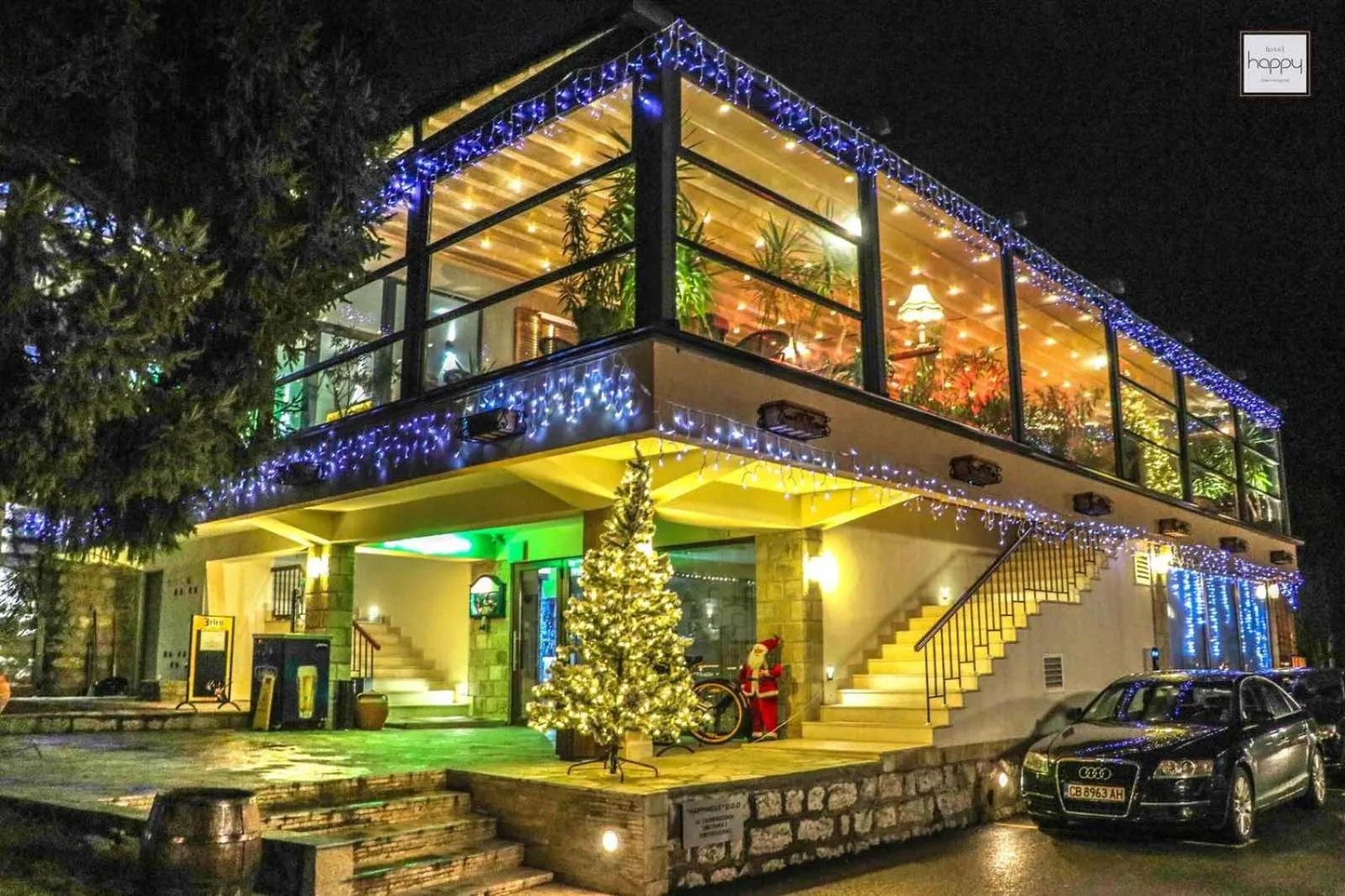 Property building in Hotel Happy