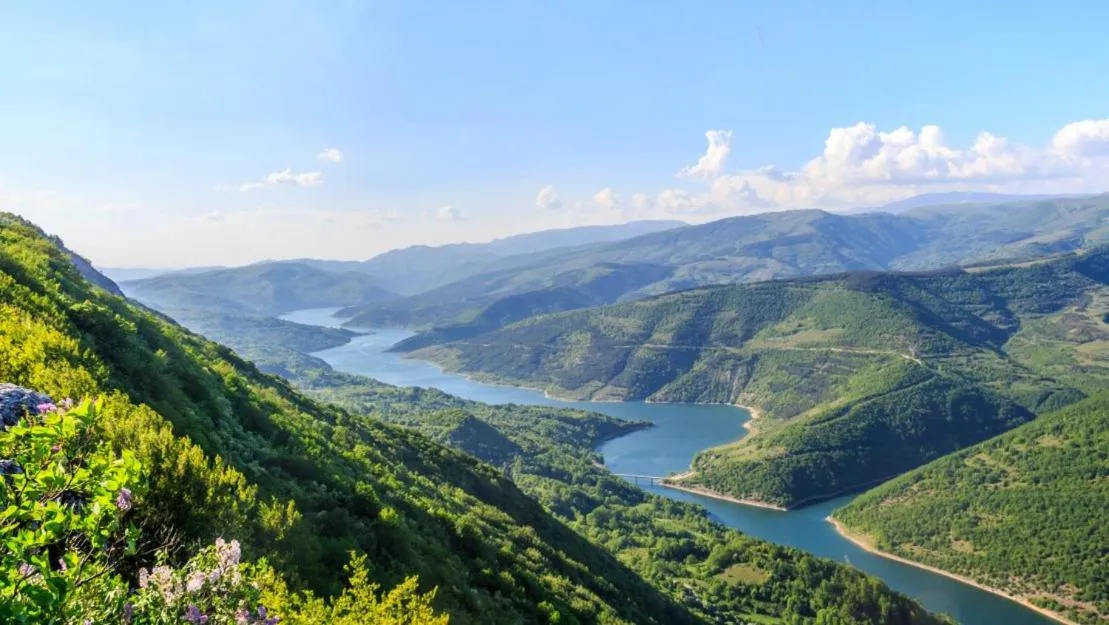 Hiking in Hotel Happy