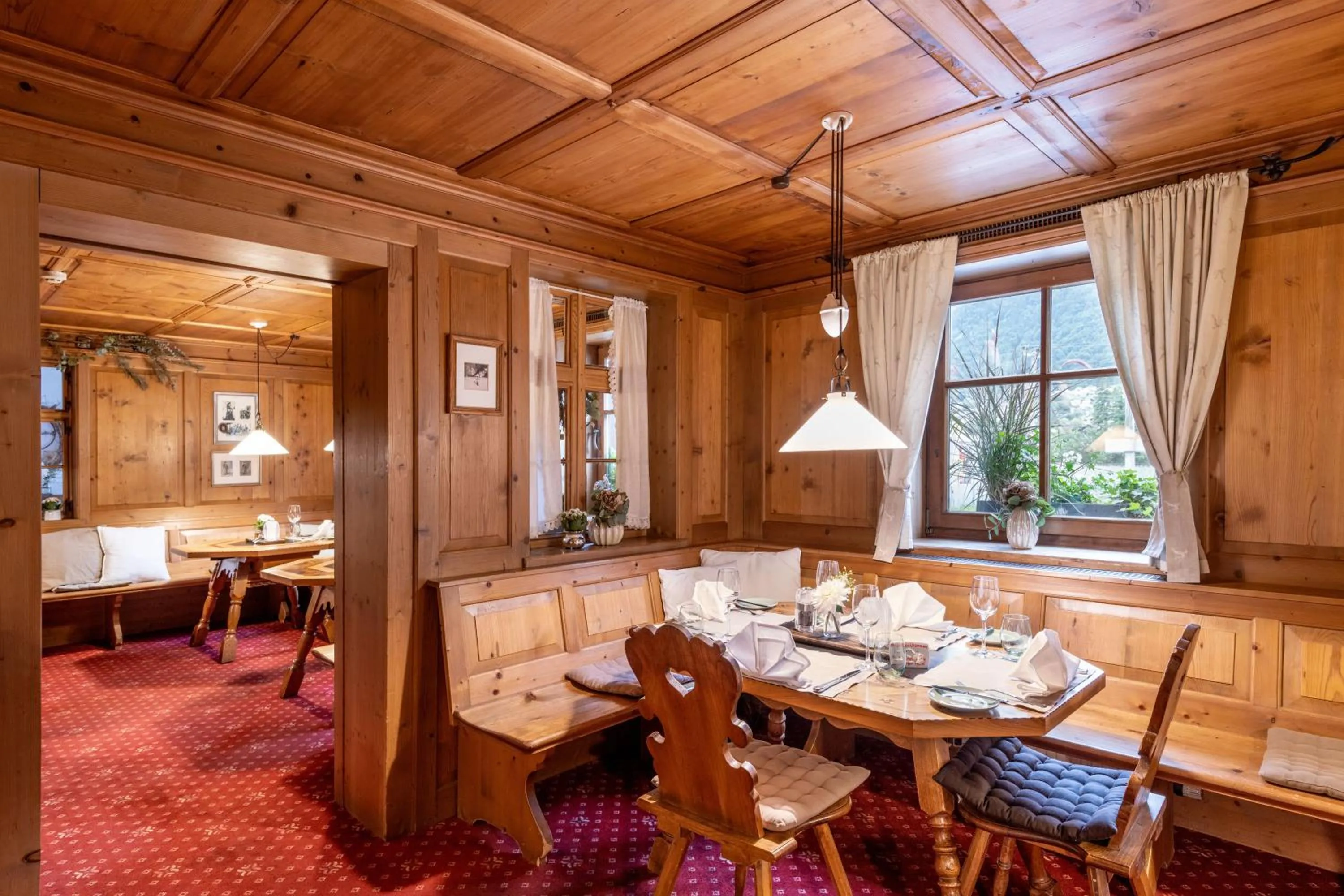 Restaurant/places to eat in Relax & Vitalhotel Adler