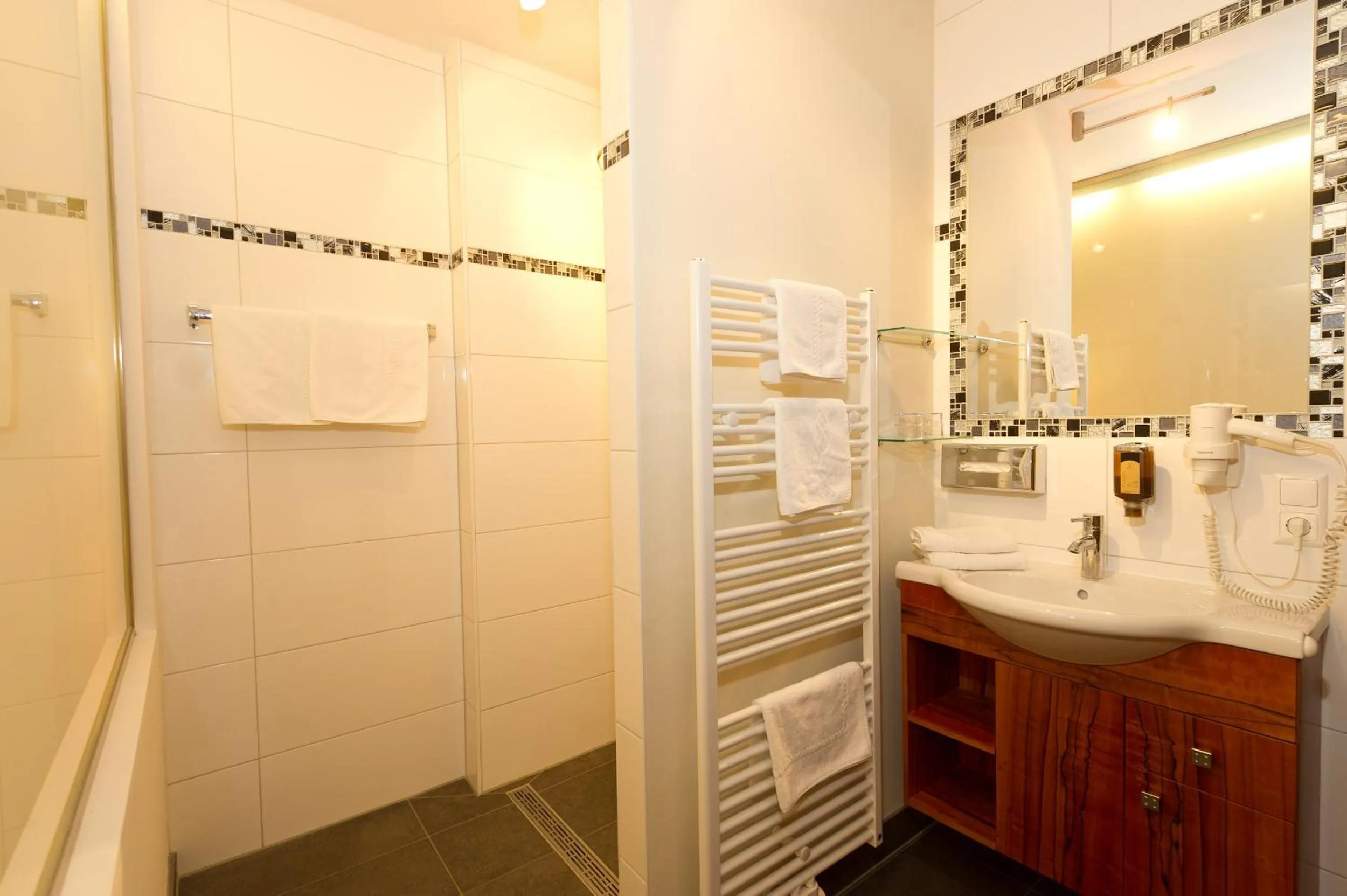 Bathroom in Genusshotel Almrausch