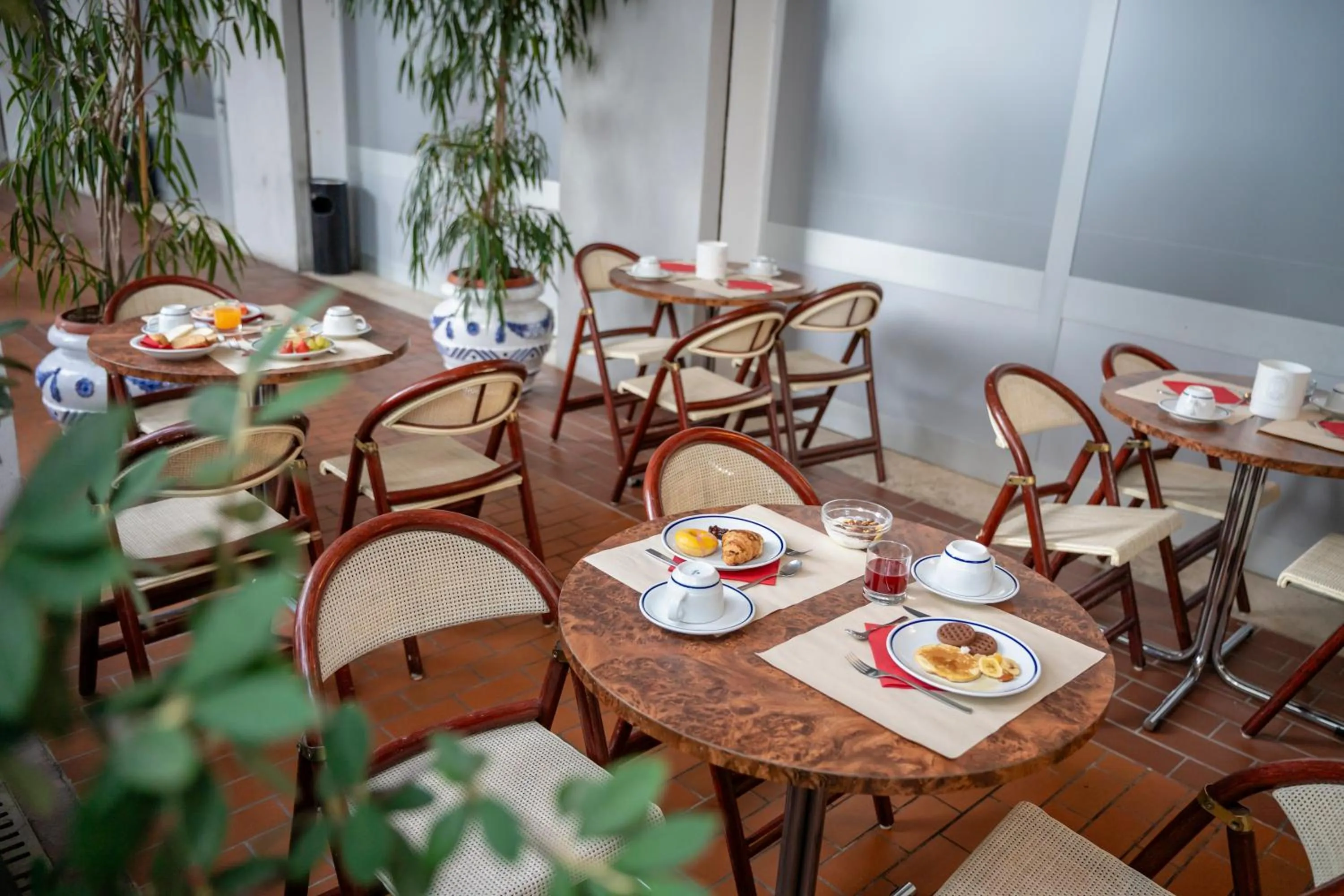 Restaurant/places to eat in Aparthotel Pineda