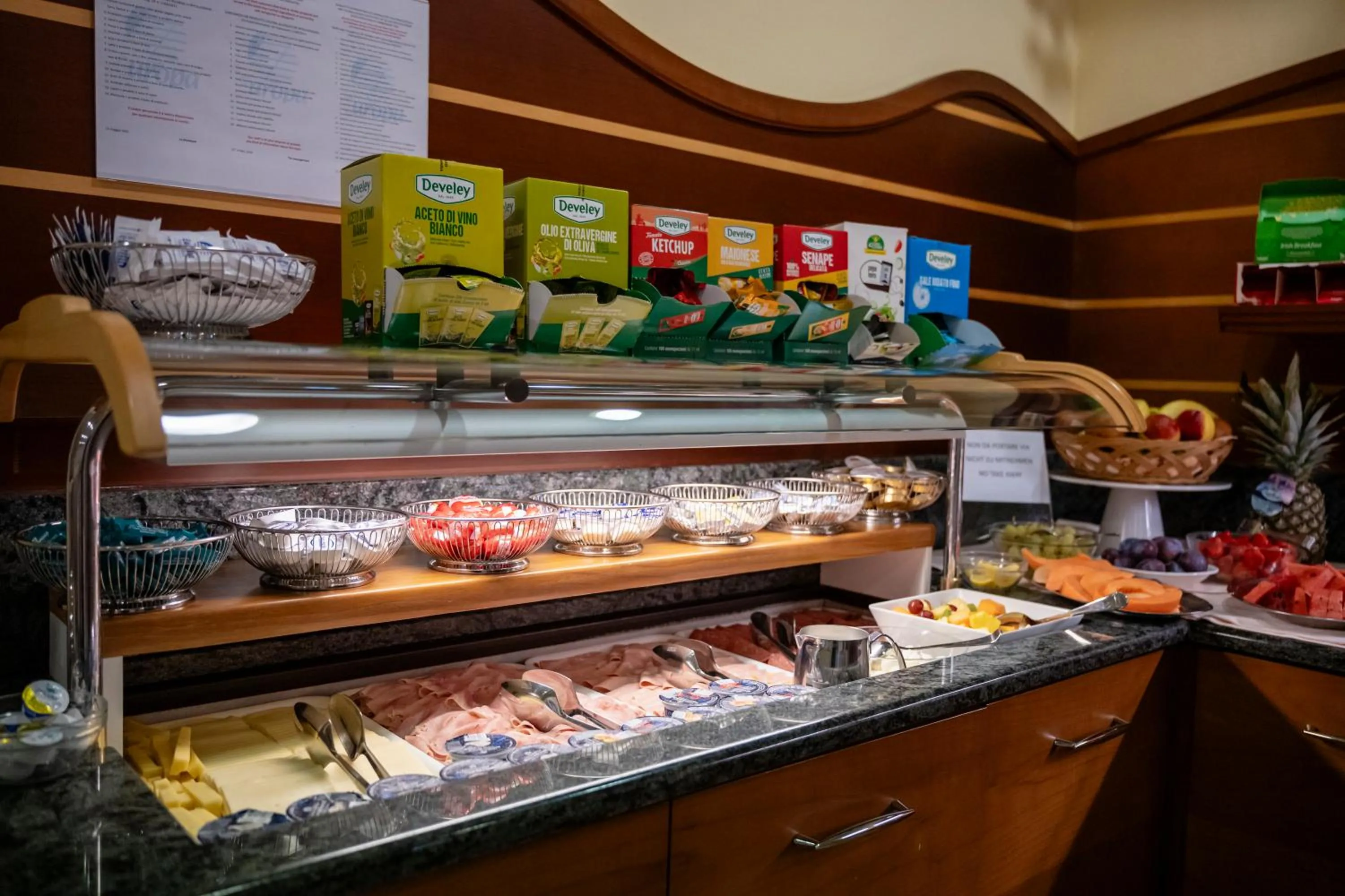 Food and drinks in Aparthotel Pineda