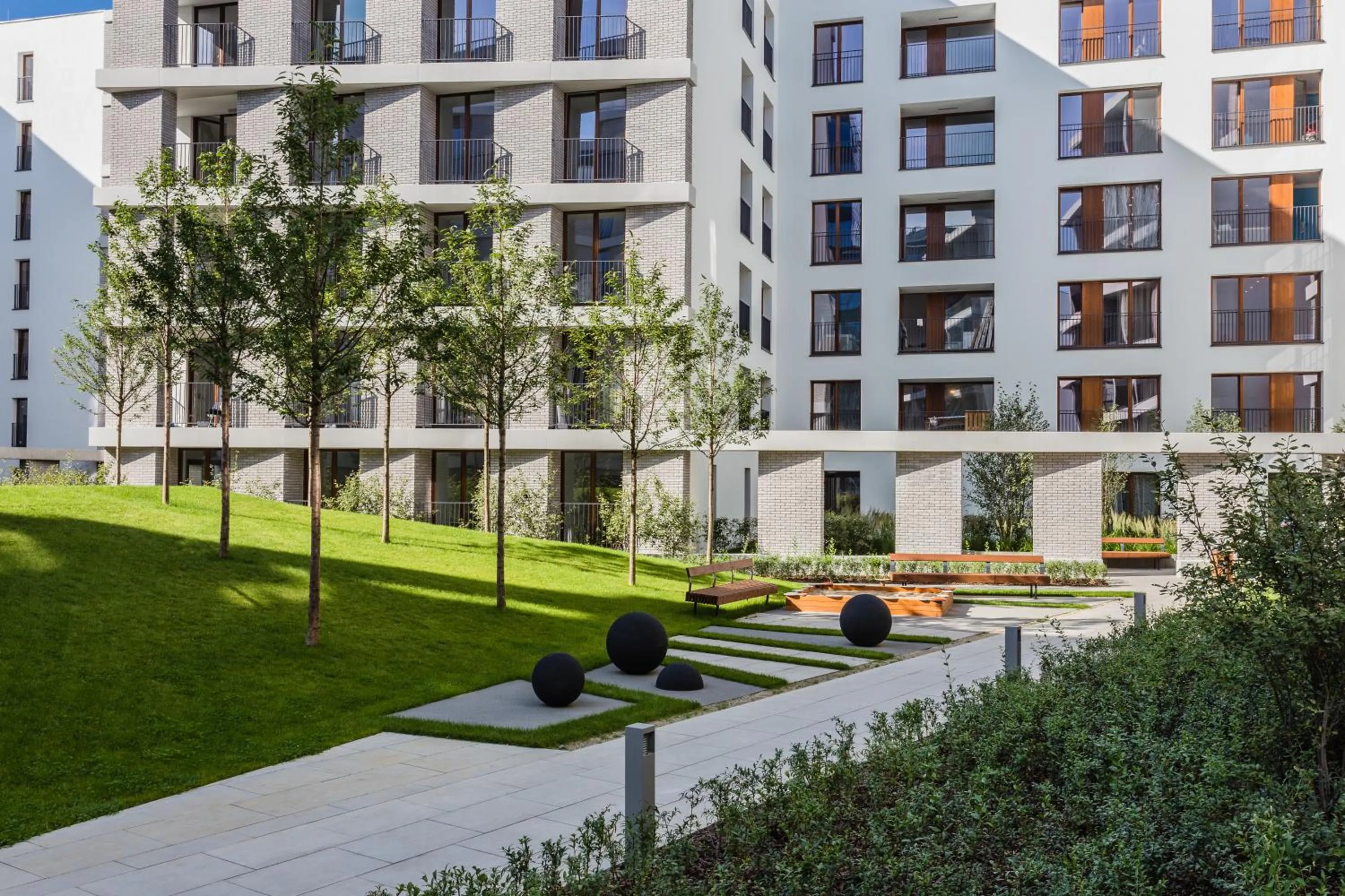 Property building in Platinum Residence Mokotów