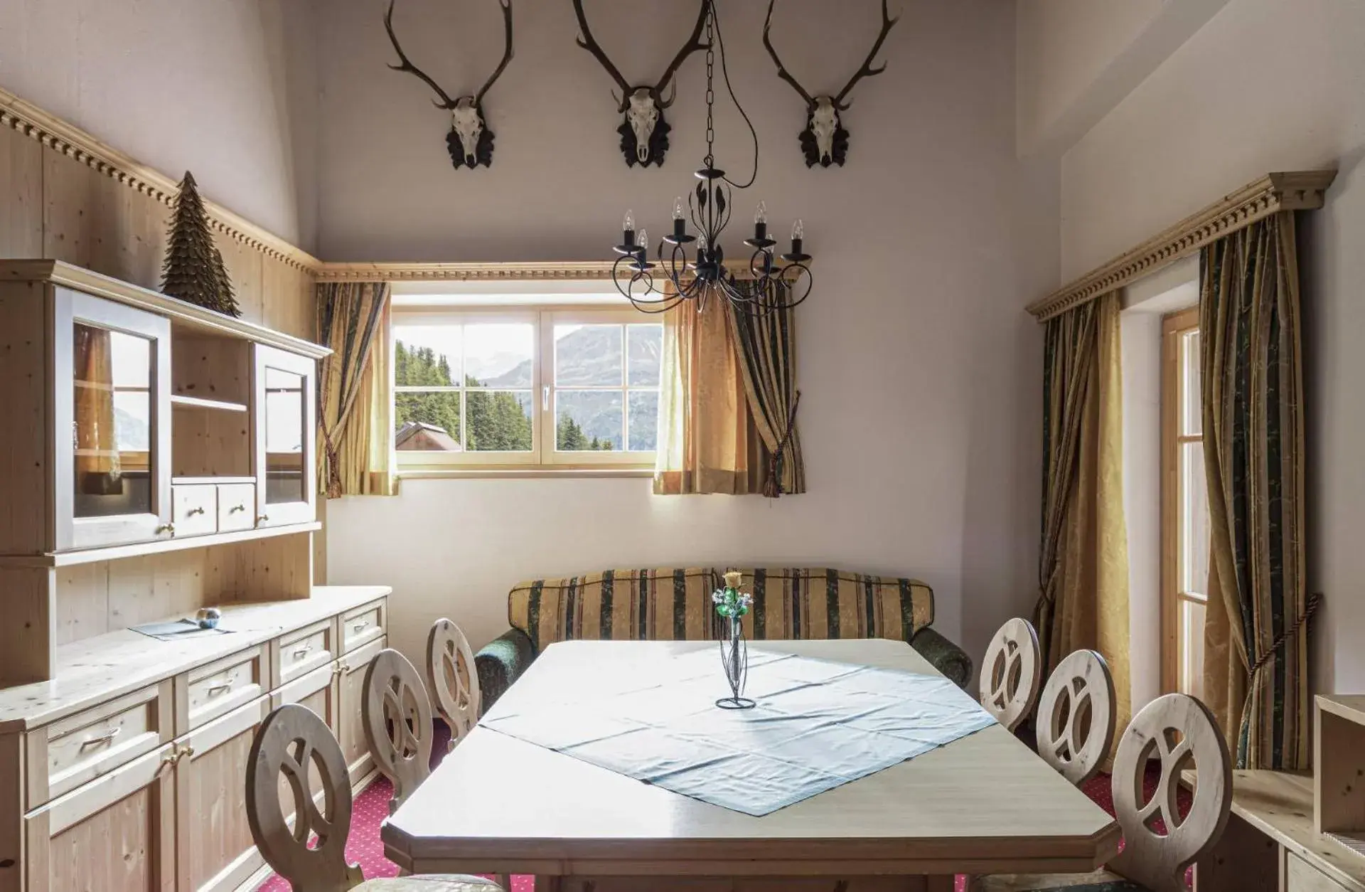 Family Suite in Hotel Silbertal Family Suite in Hotel Silbertal