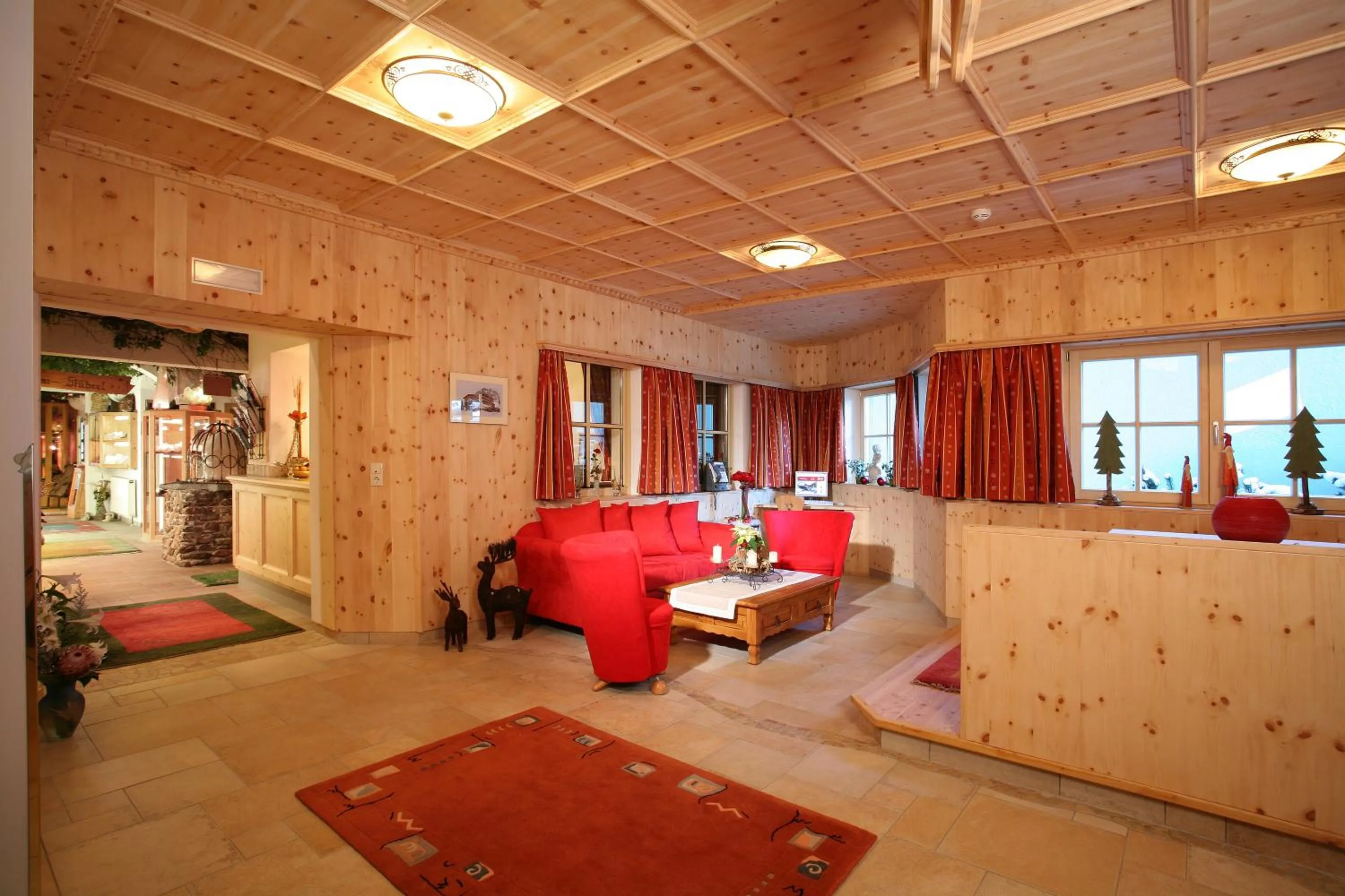 Lobby or reception, Bed in Hotel Silbertal