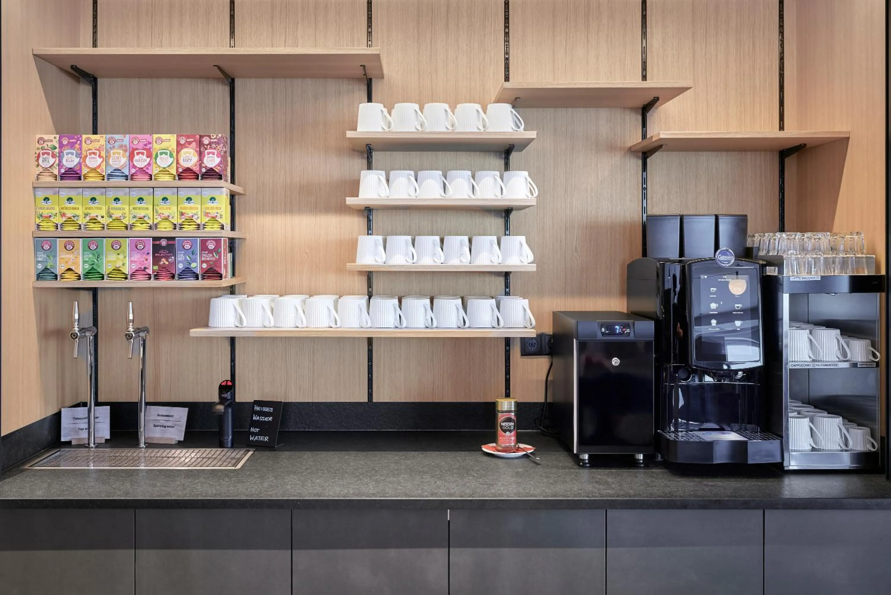 Coffee/tea facilities in Alpenaussicht