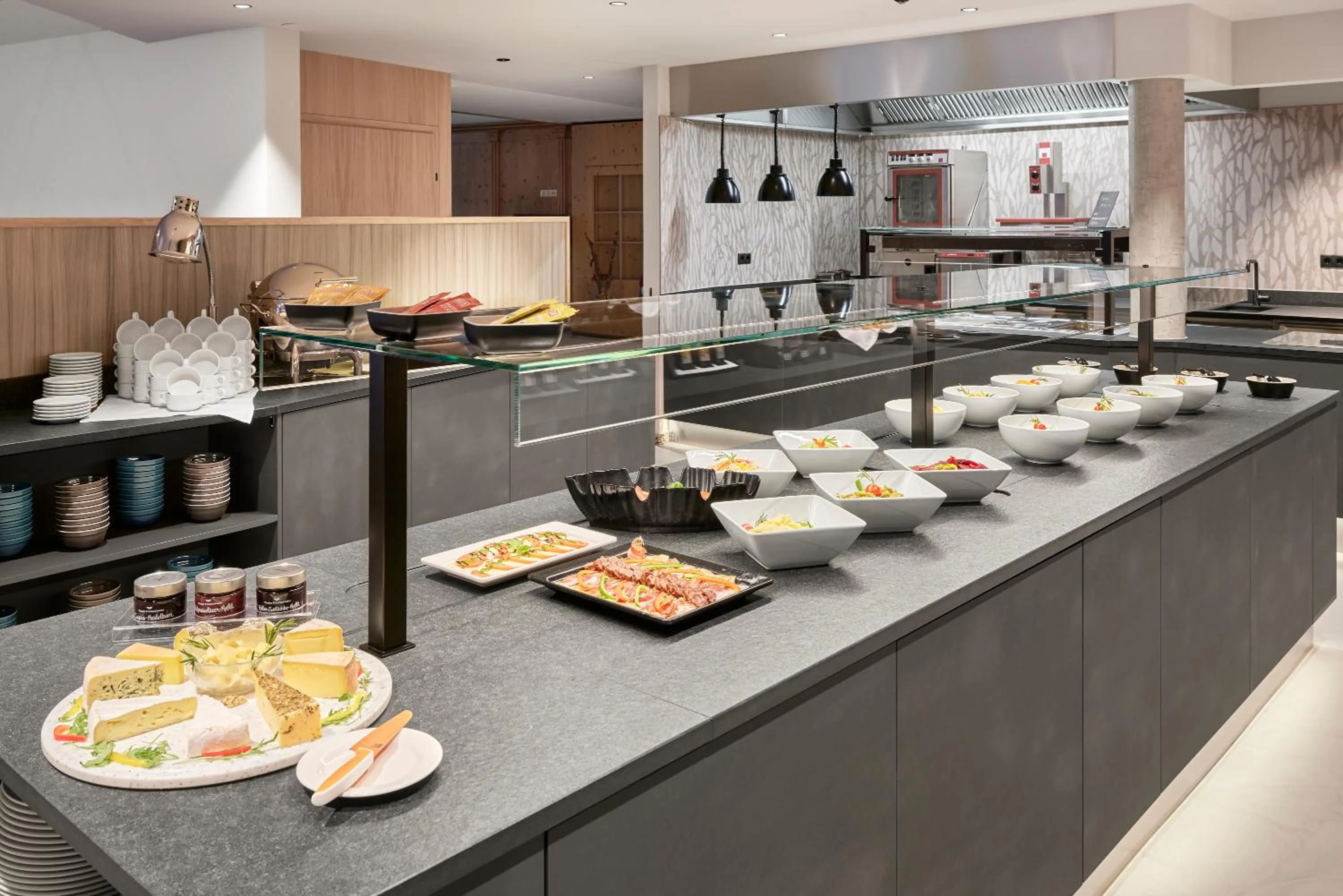 Restaurant/places to eat in Alpenaussicht