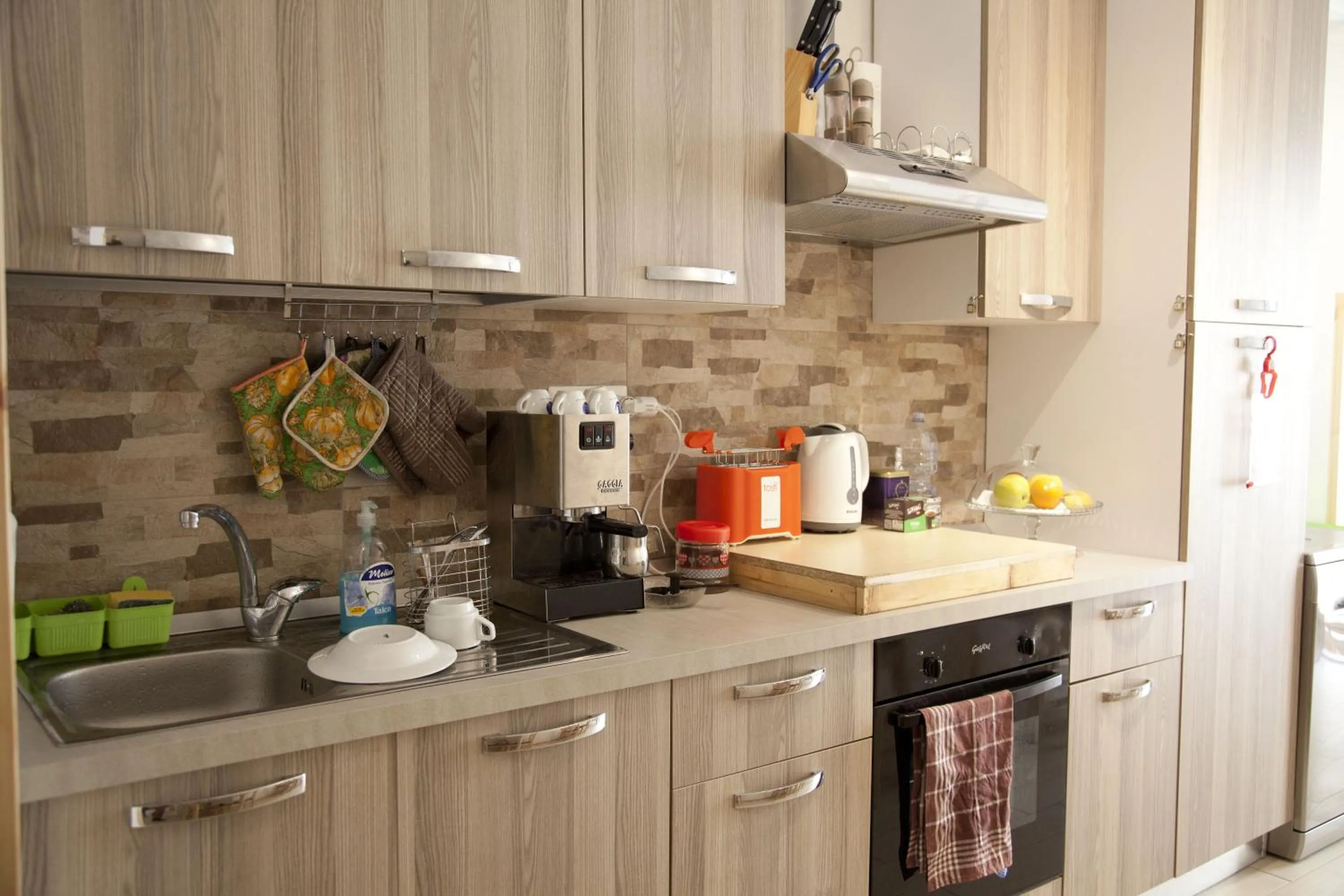 Kitchen or kitchenette in Arcadia