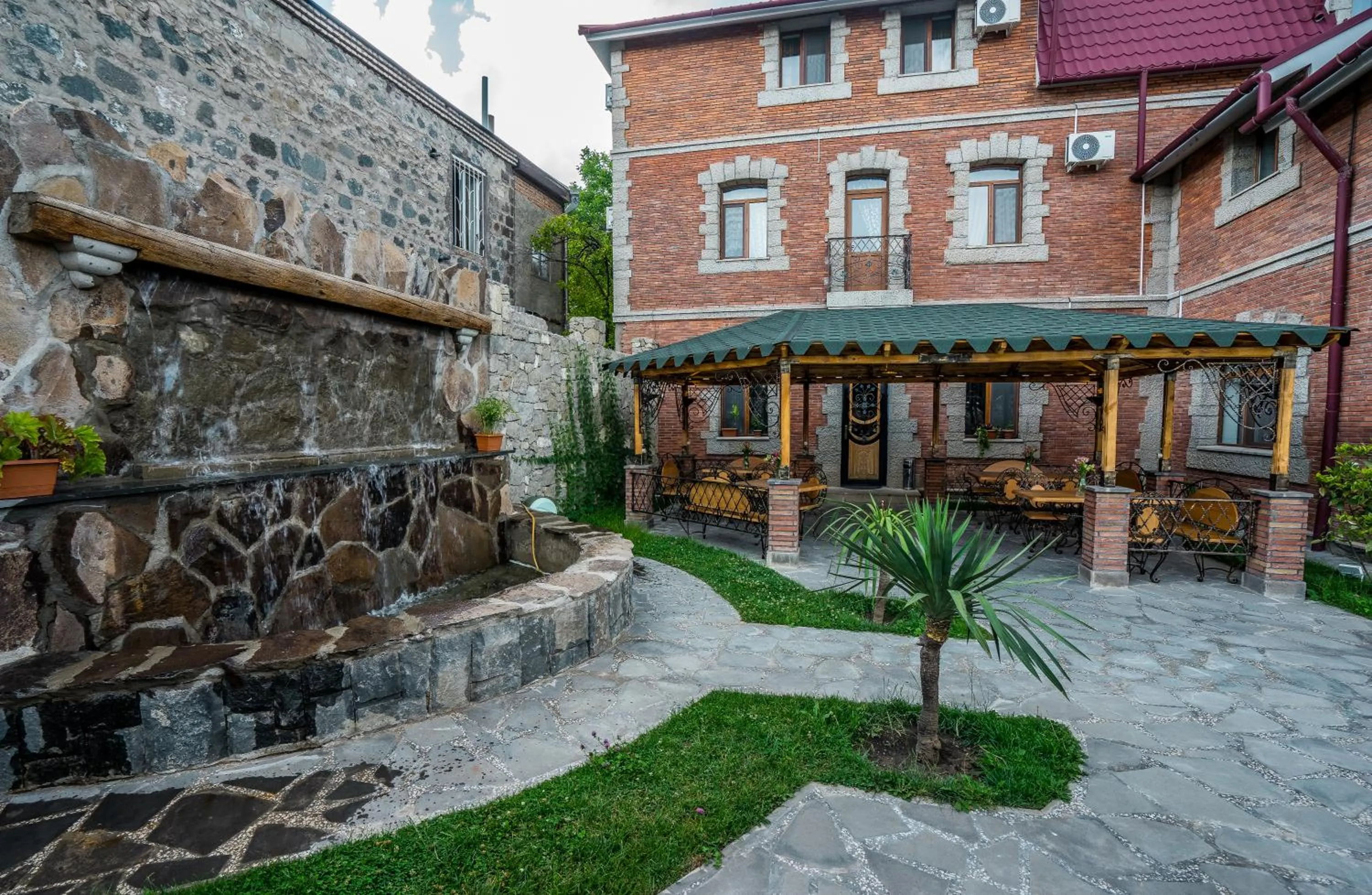 Garden in Hotel Tiflis