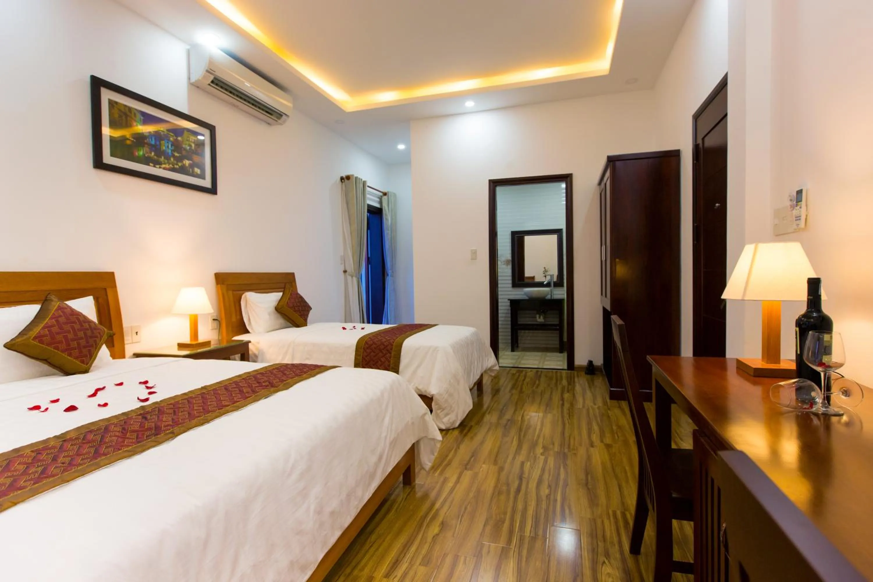 Bedroom, Bed in Hoi An Sun Lake Villa