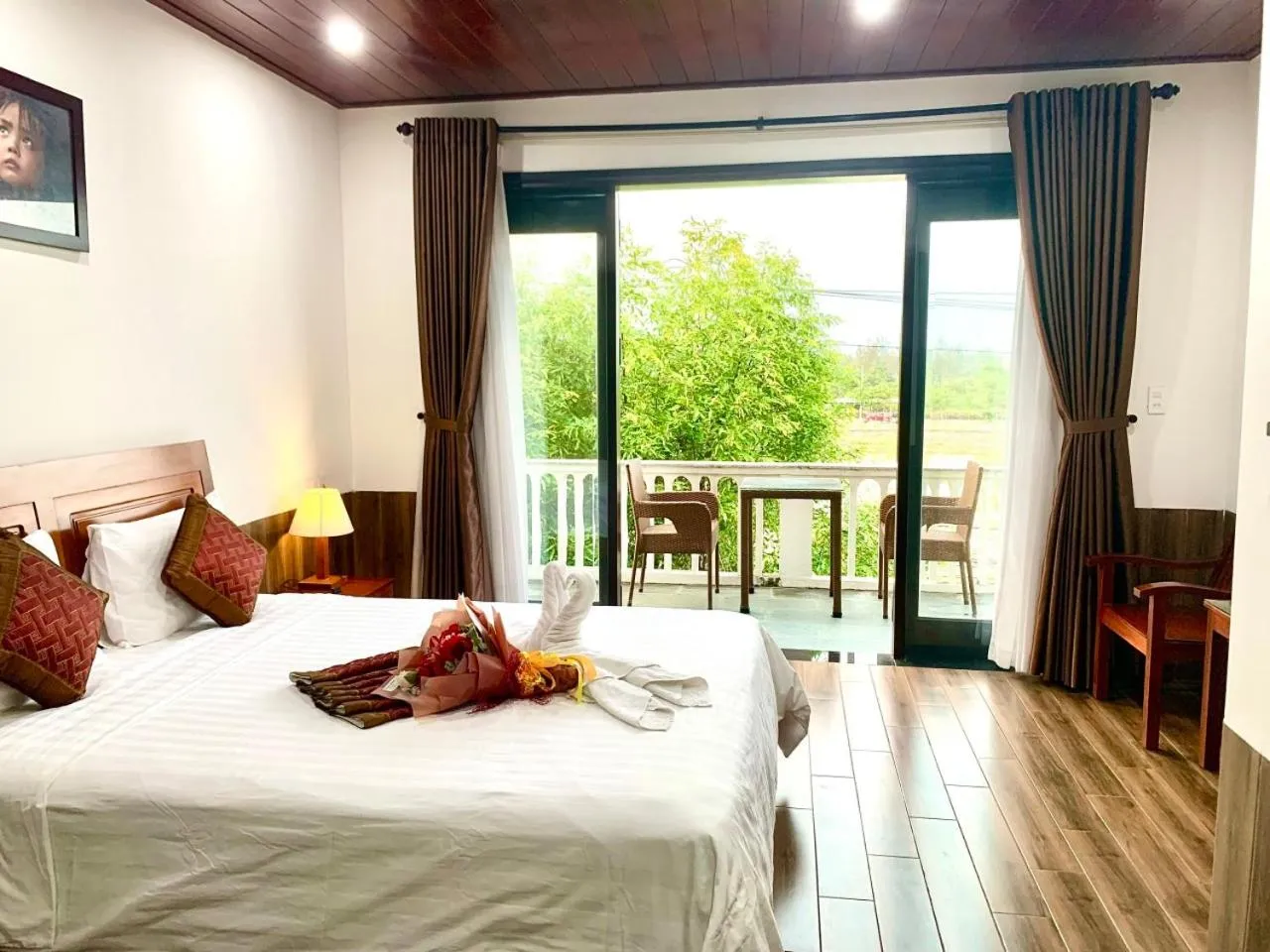 Bedroom, Bed in Hoi An Sun Lake Villa