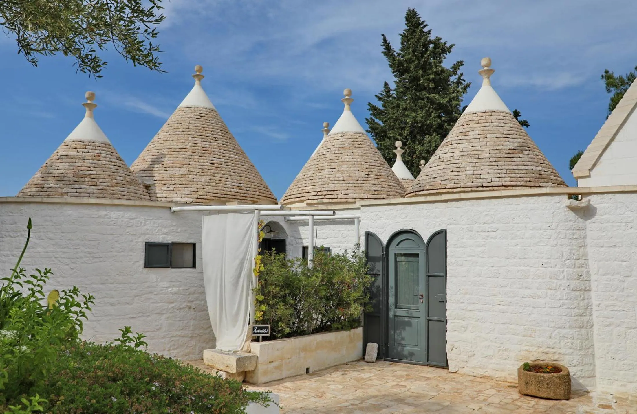 Property building in Tenuta del Lauro