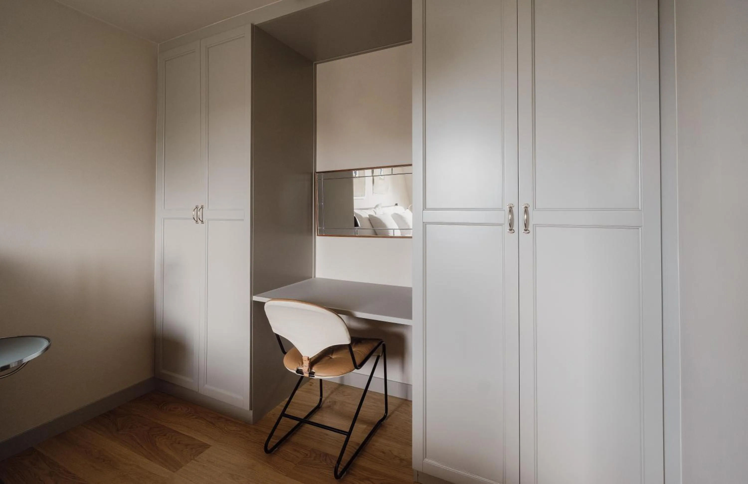 wardrobe in TwentySix