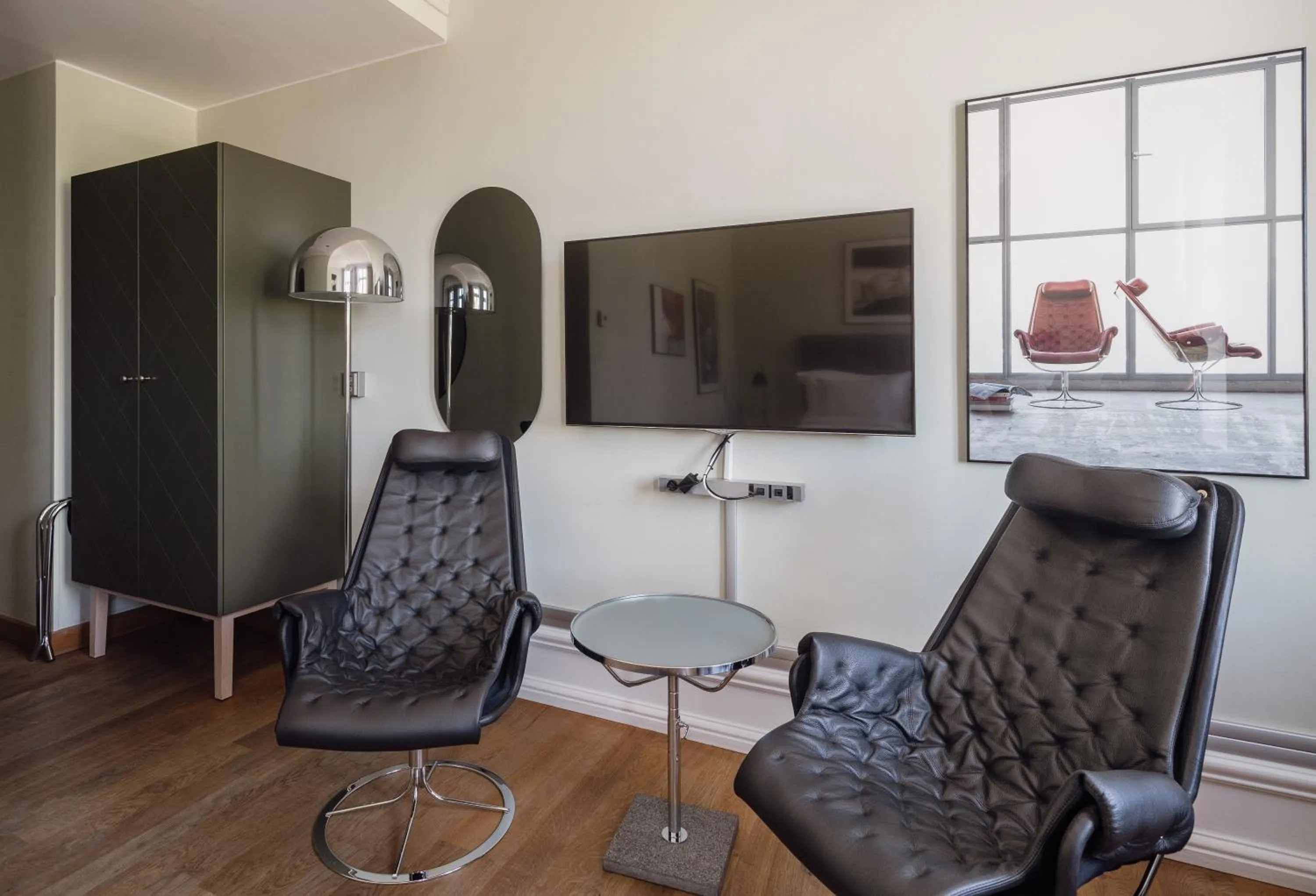 Seating area in TwentySix