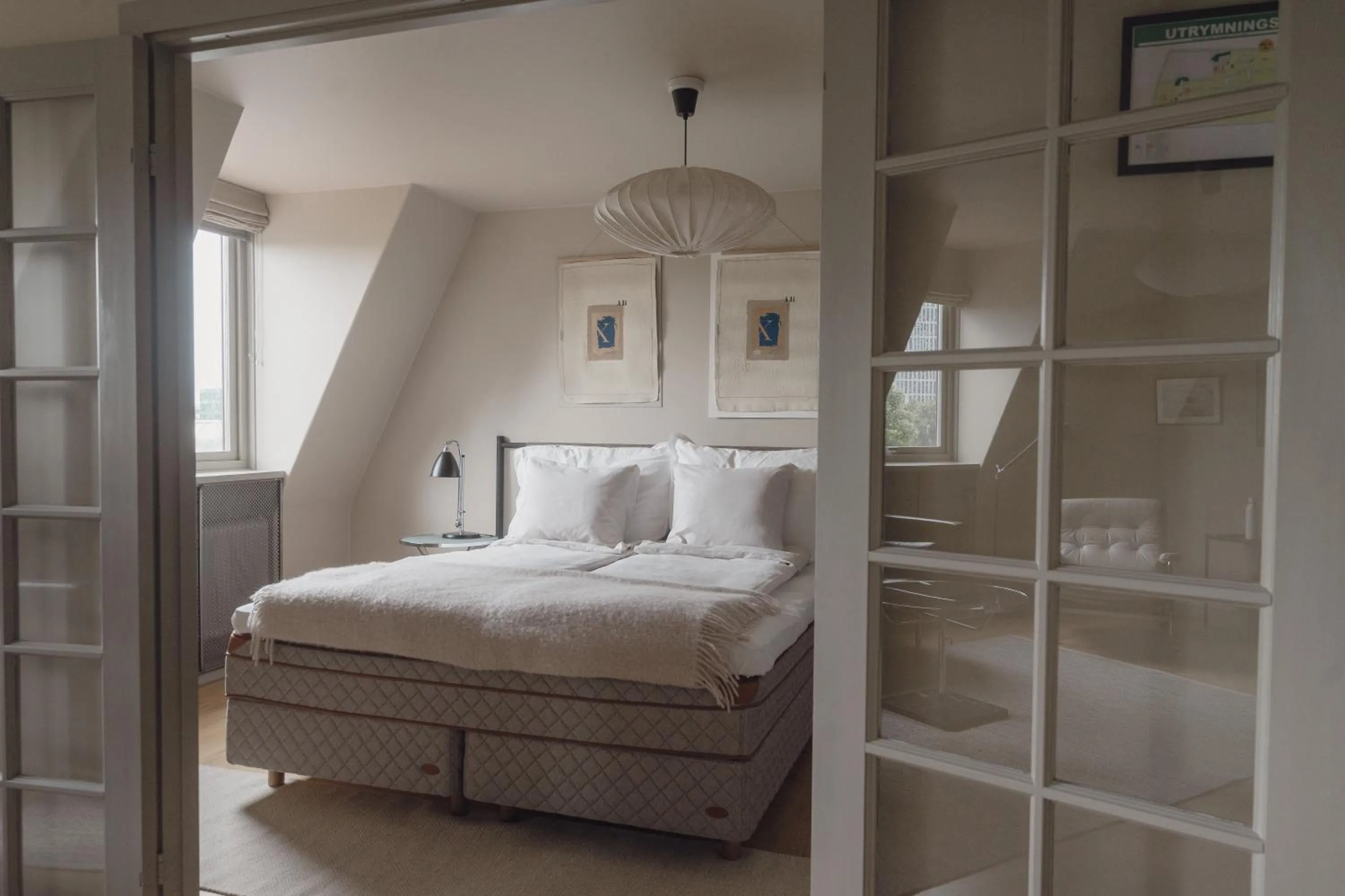 Bedroom, Bed in TwentySix