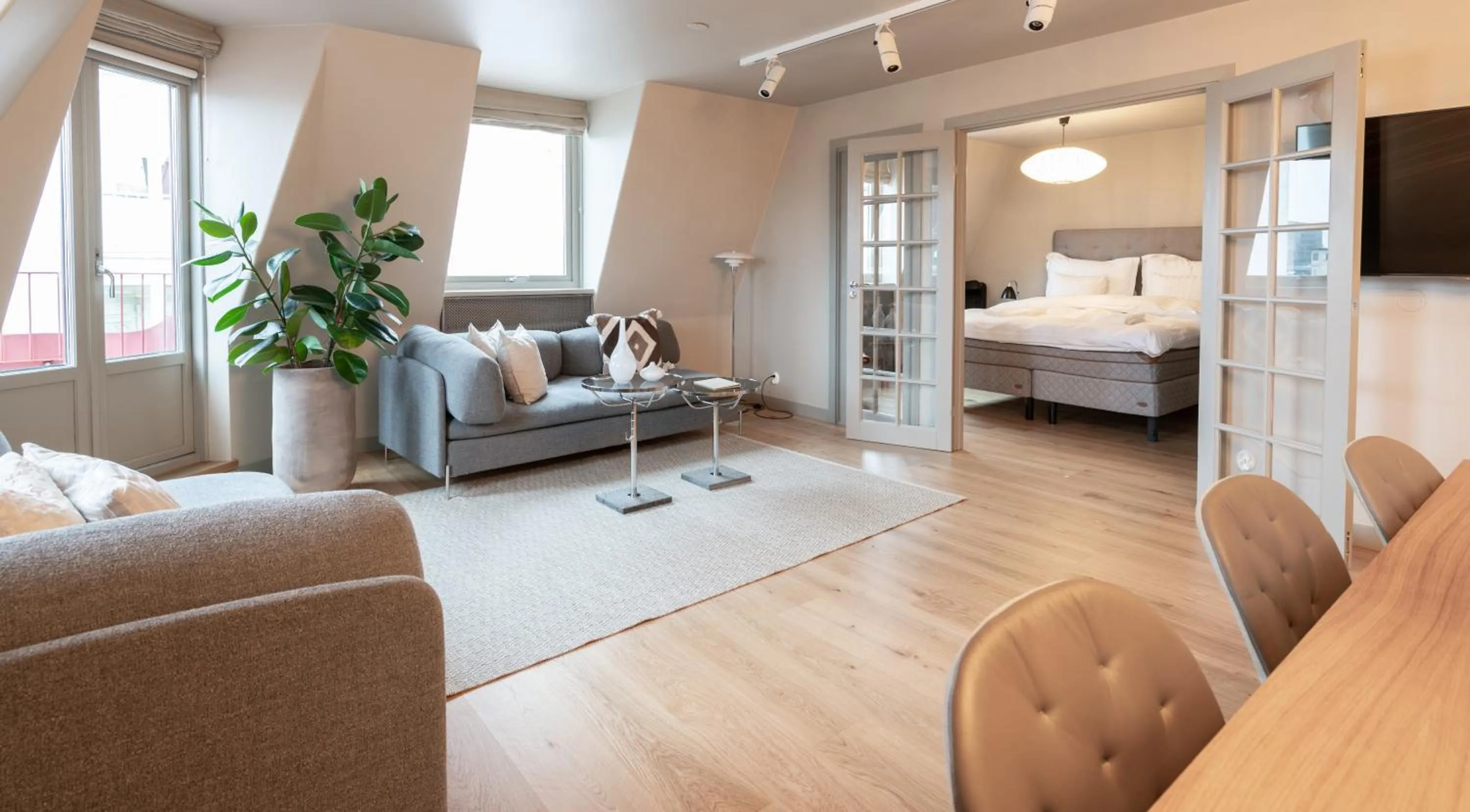 Photo of the whole room, Bed in The Duxiana Malmö