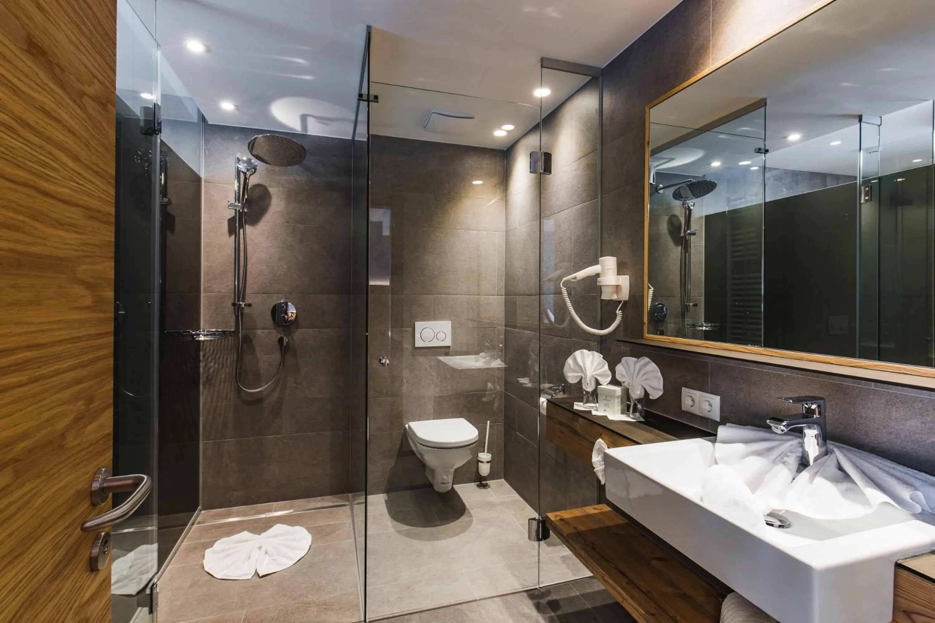 Shower in DAS VIER Sport,- und Wellnesshotel