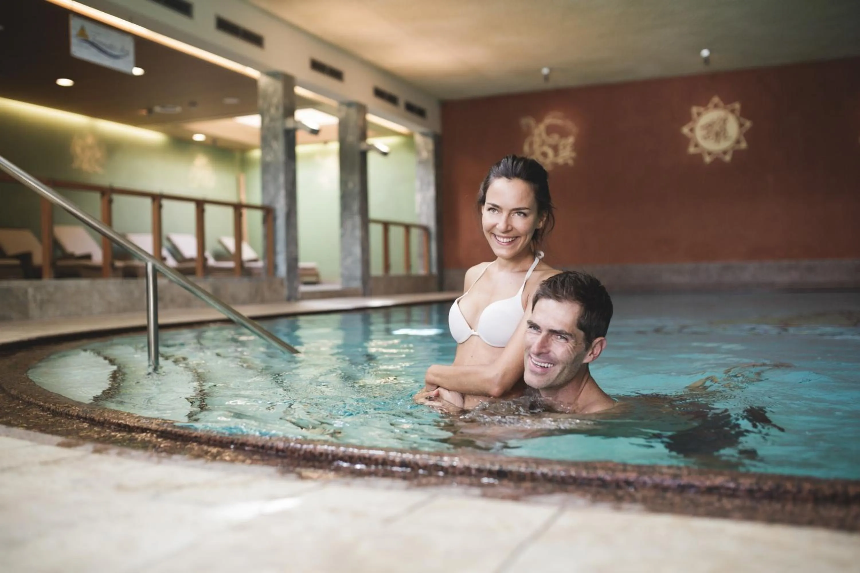 Swimming pool in Hotel Vier Jahreszeiten