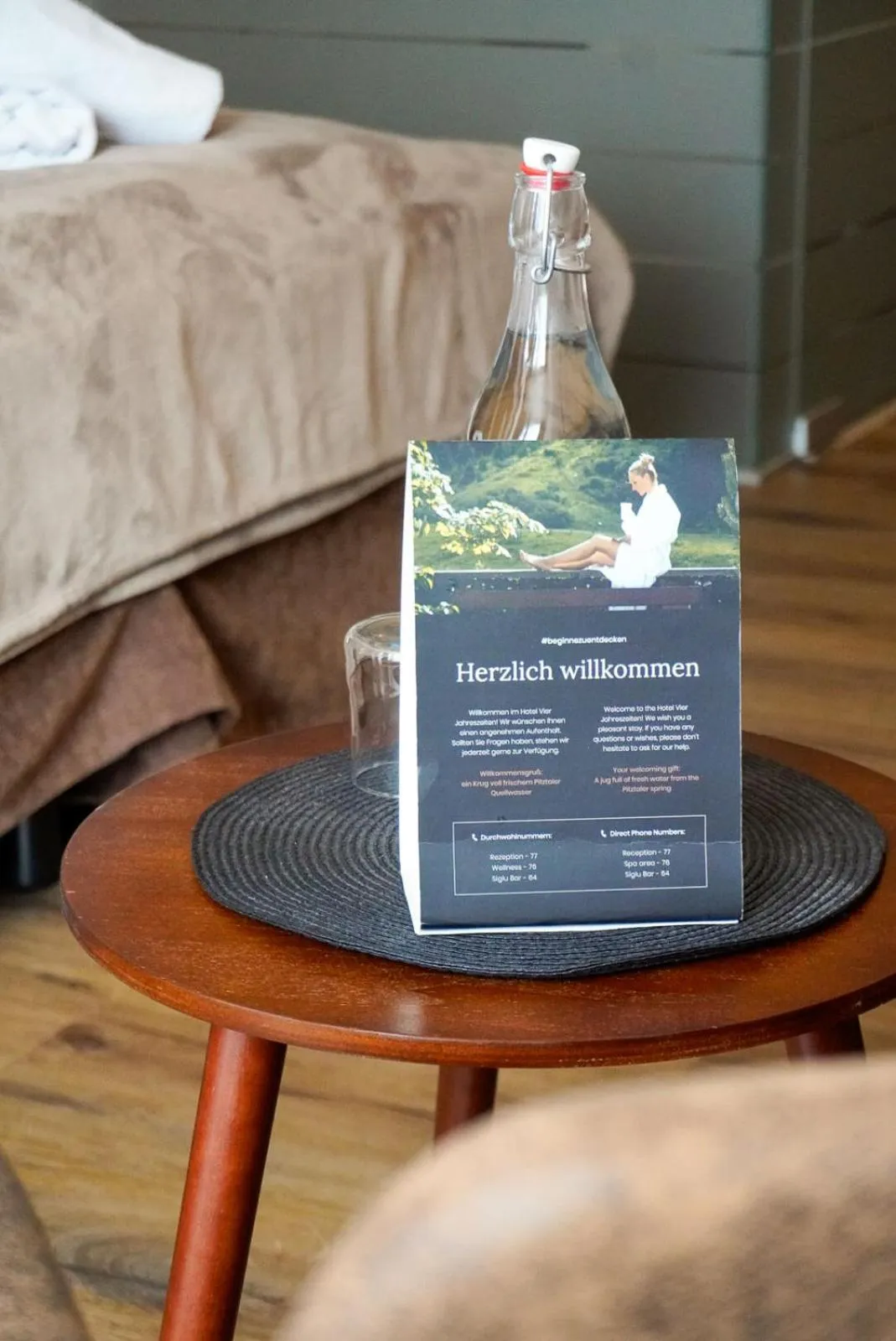 Bed in Hotel Vier Jahreszeiten