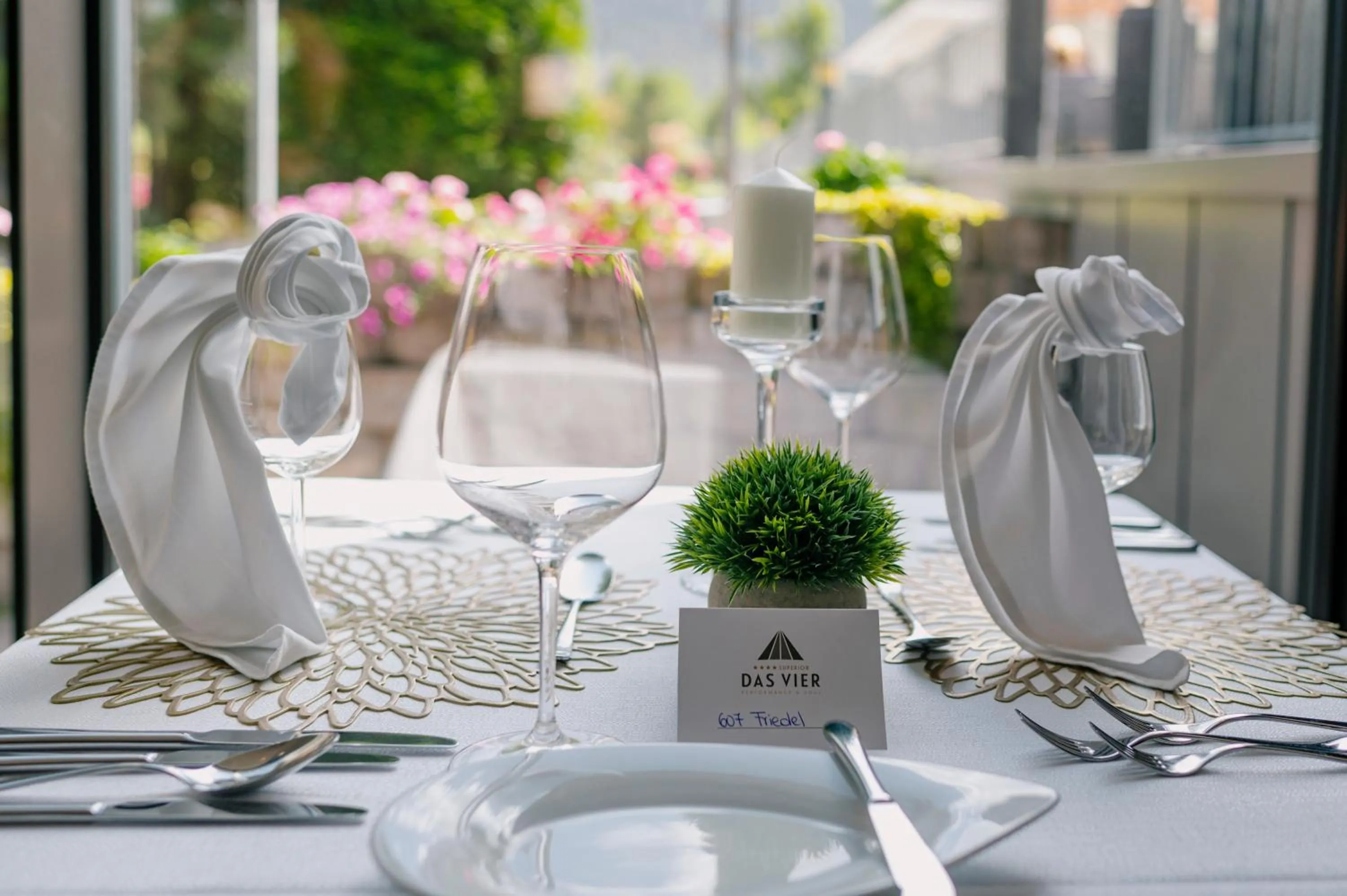 Restaurant/places to eat in DAS VIER Sport,- und Wellnesshotel