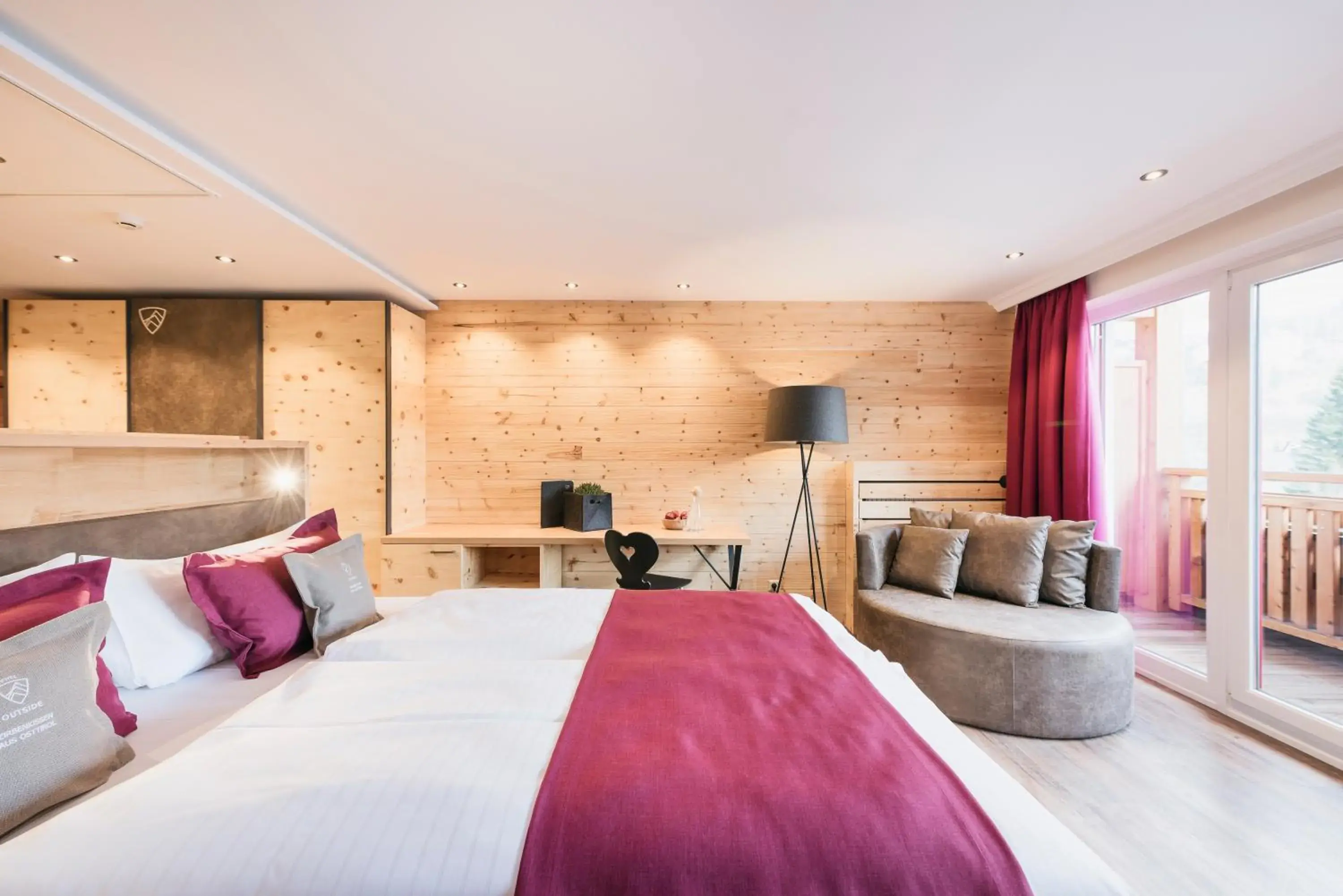 Junior Suite "Zirbe" - single occupancy in SPA & Naturhotel Outside Junior Suite "Zirbe" - single occupancy in SPA & Naturhotel Outside