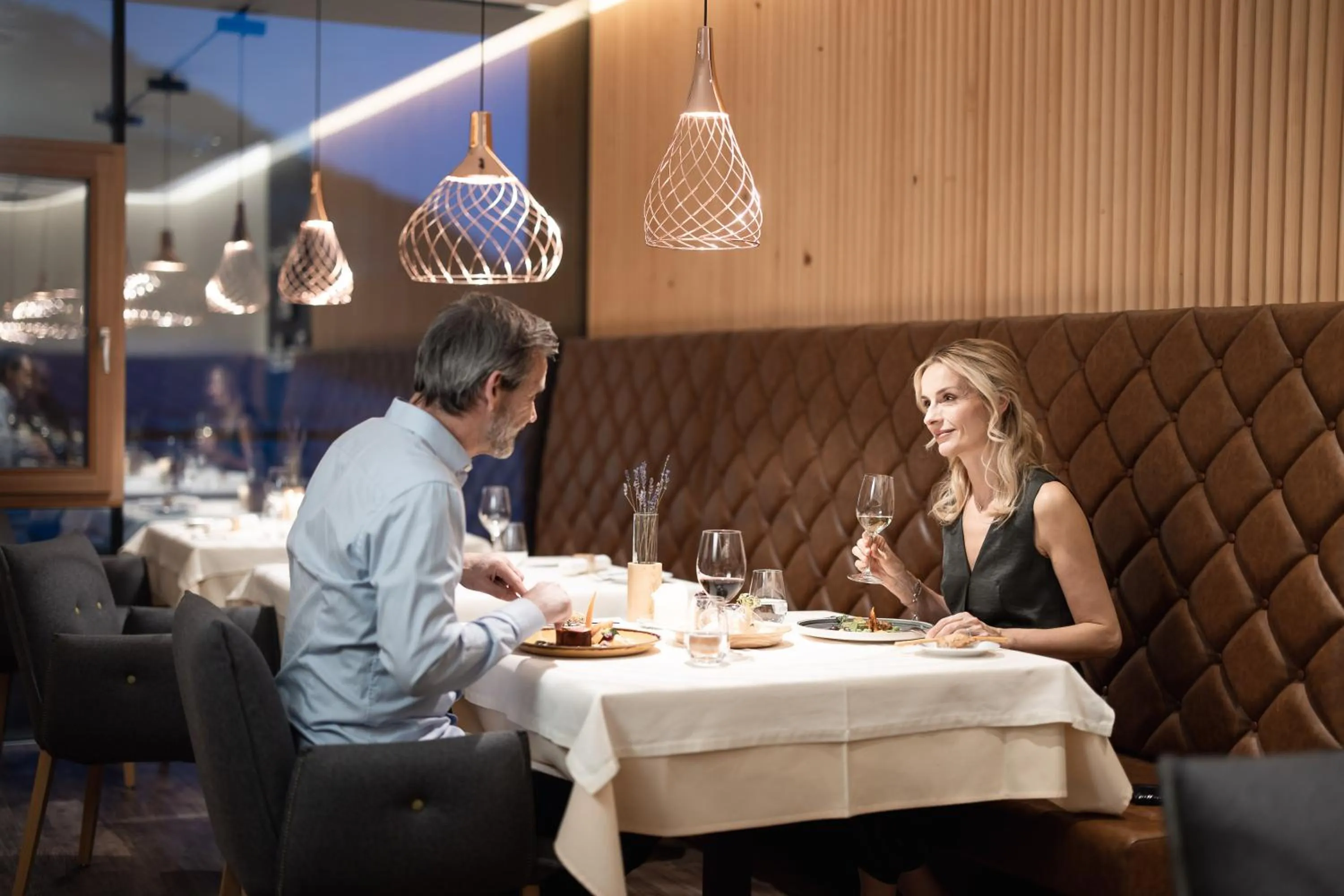 Restaurant/places to eat in SPA & Naturhotel Outside